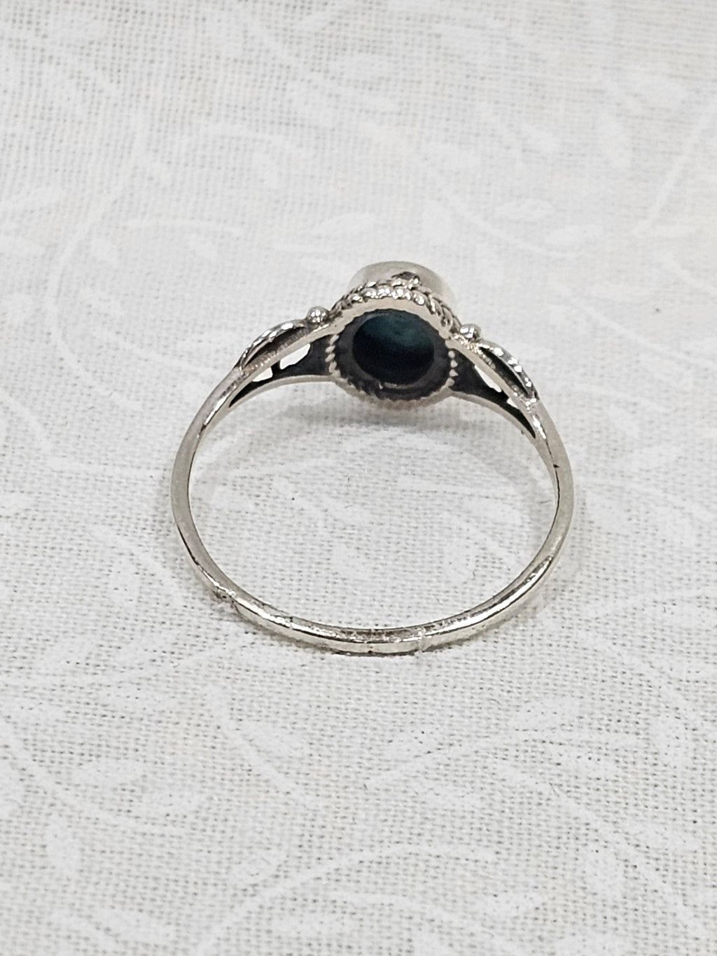 Sterling Silver Turquoise Gemstone Ring - Size 8.5