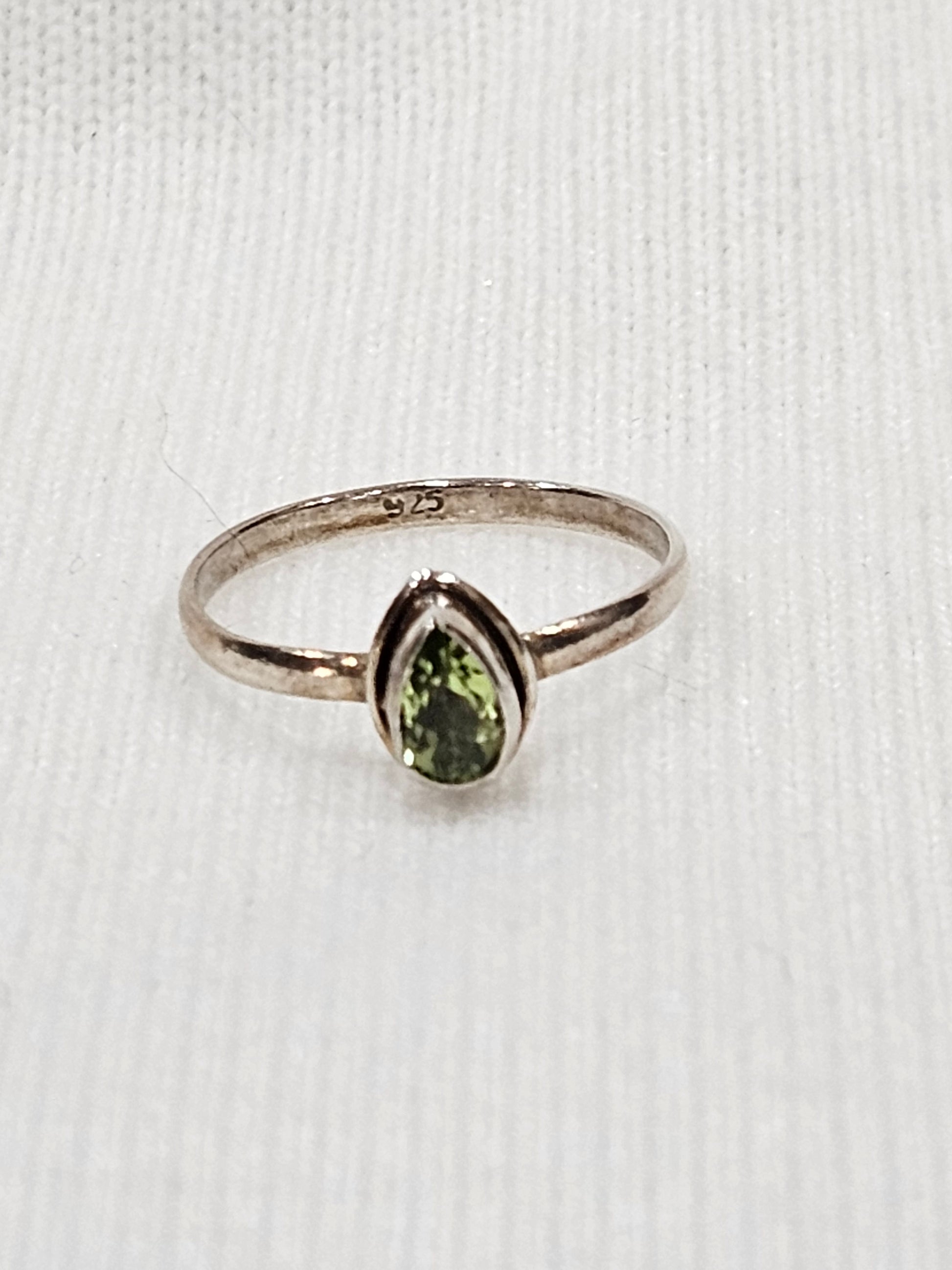 Peridot Gemstone Sterling Silver Ring - Size 5