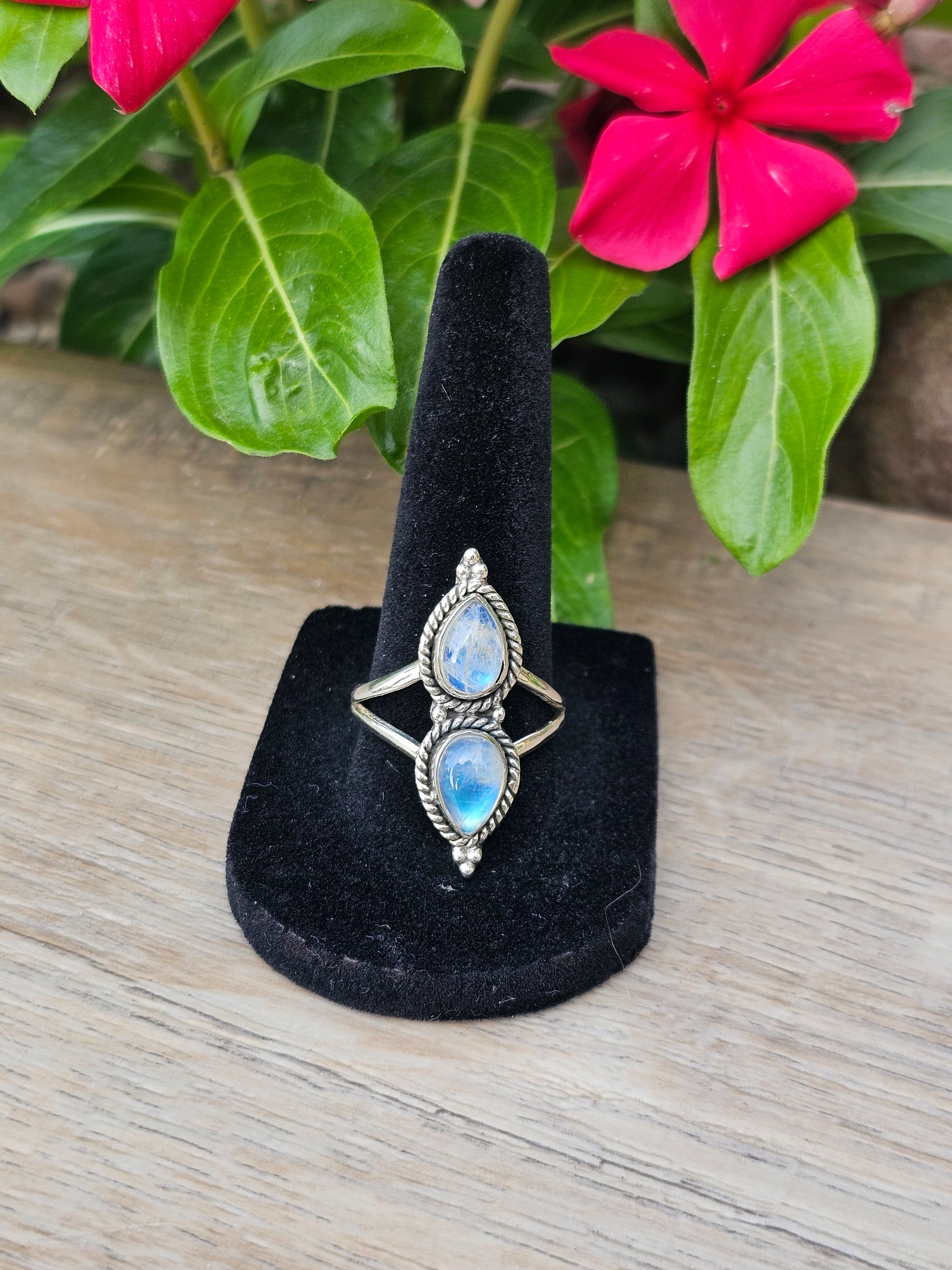 Moonstone Gemstone Sterling Silver Ring Size 9