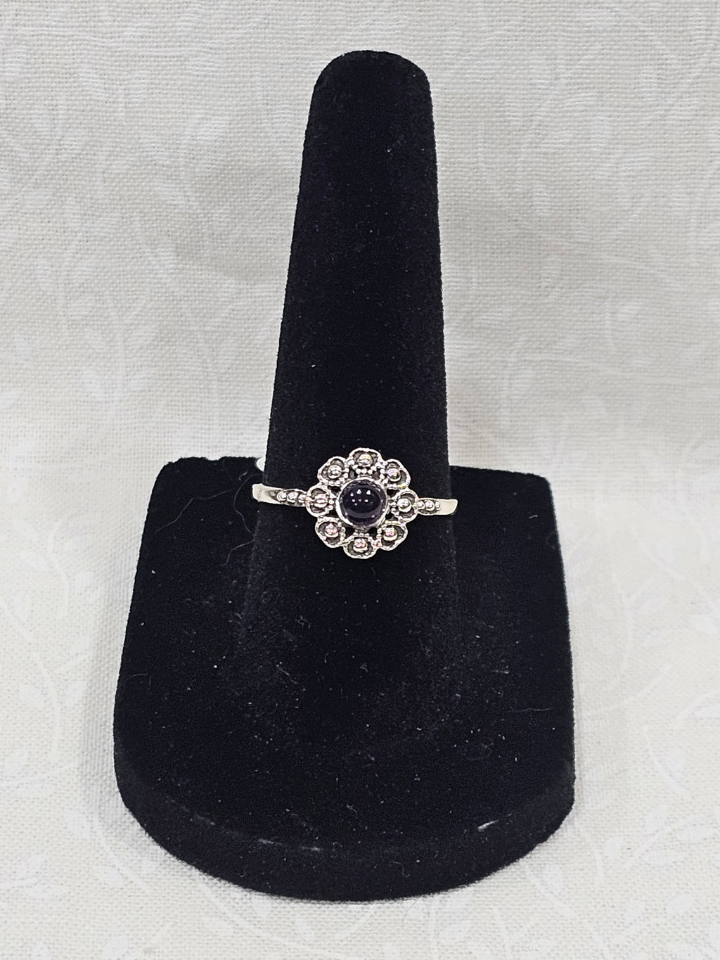 Sterling Silver Amethyst Gemstone Ring 6.5
