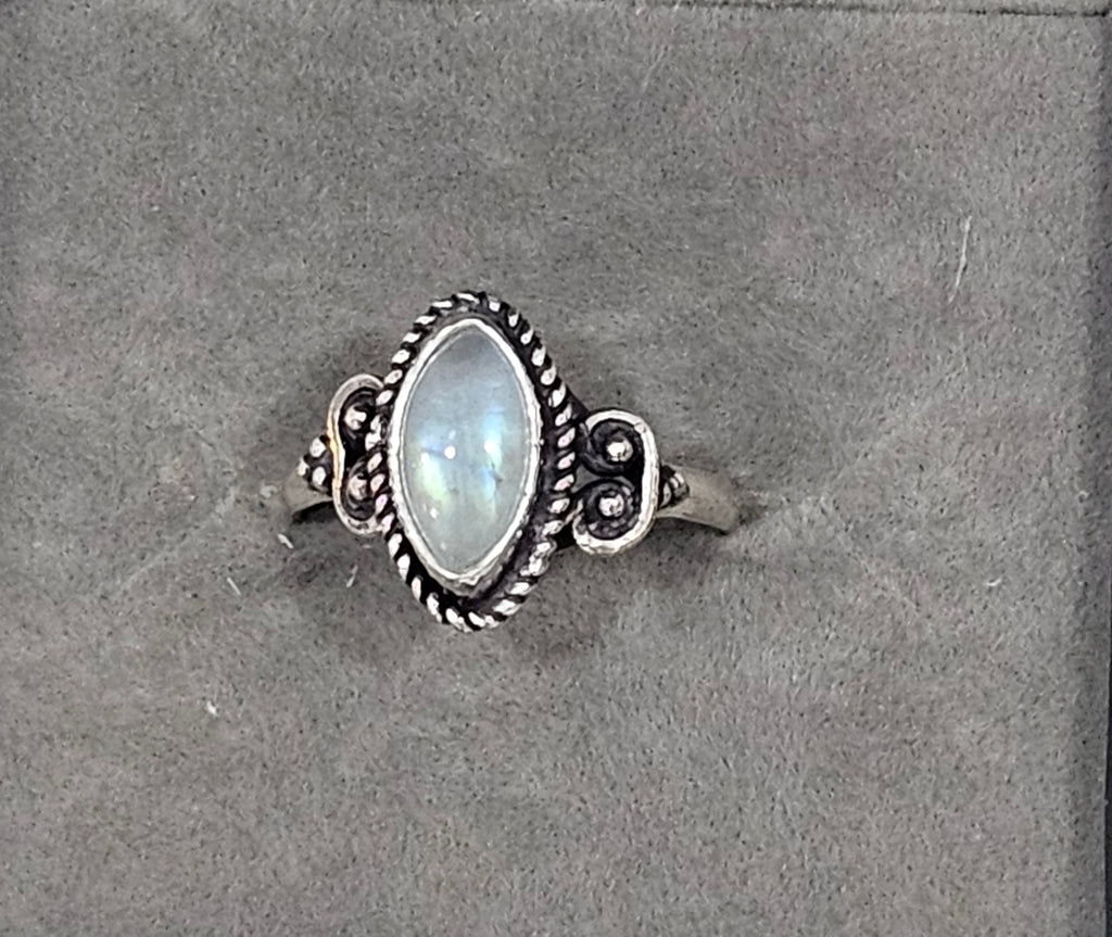 Sterling Silver Moonstone Gemstone Ring 6