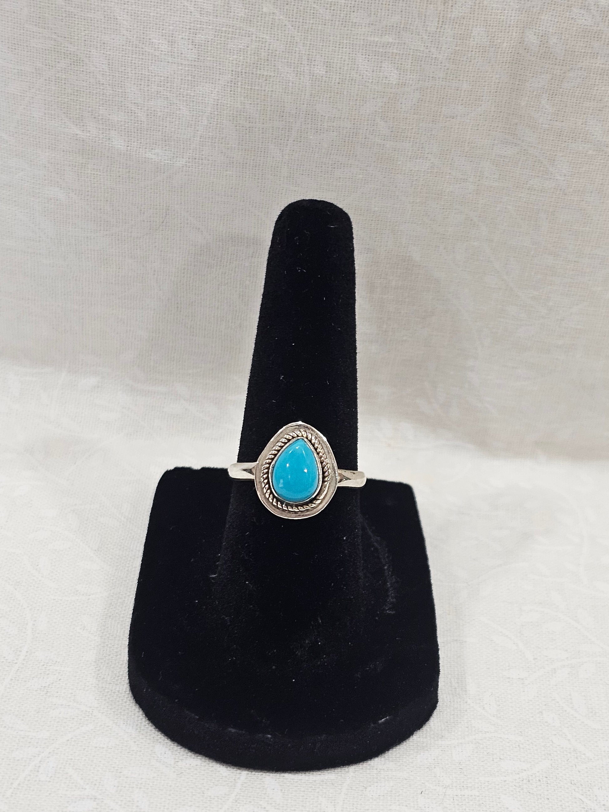 Sterling Silver Turquoise Gemstone Ring - Size 6