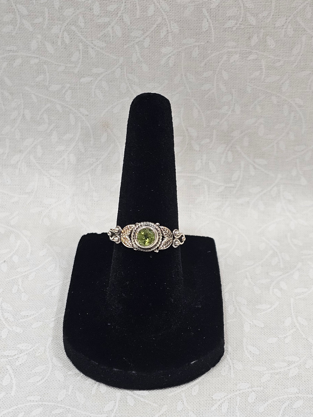 Sterling Silver Peridot Gemstone Ring 6