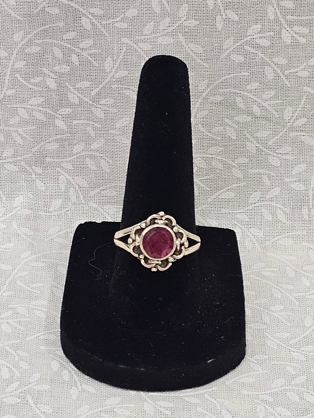 Sterling Silver Ruby Gemstone Ring 7