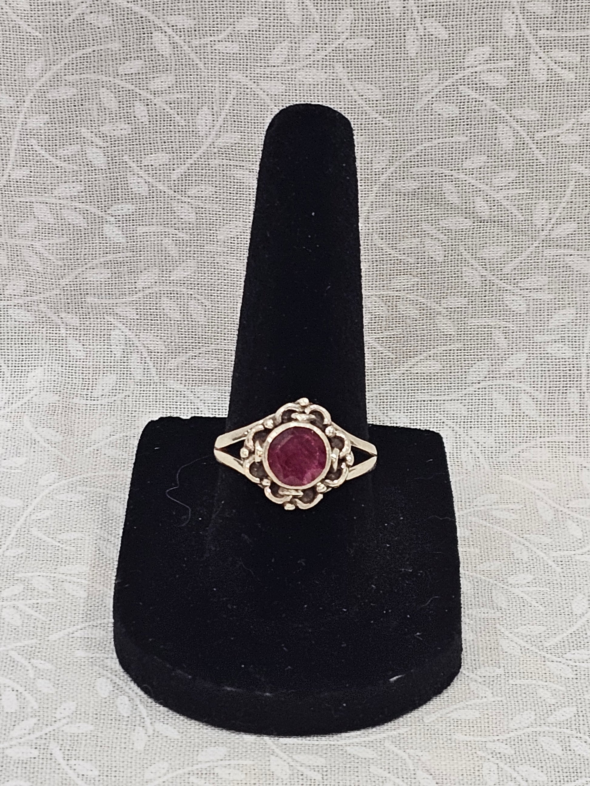 Sterling Silver Ruby Gemstone Ring 7