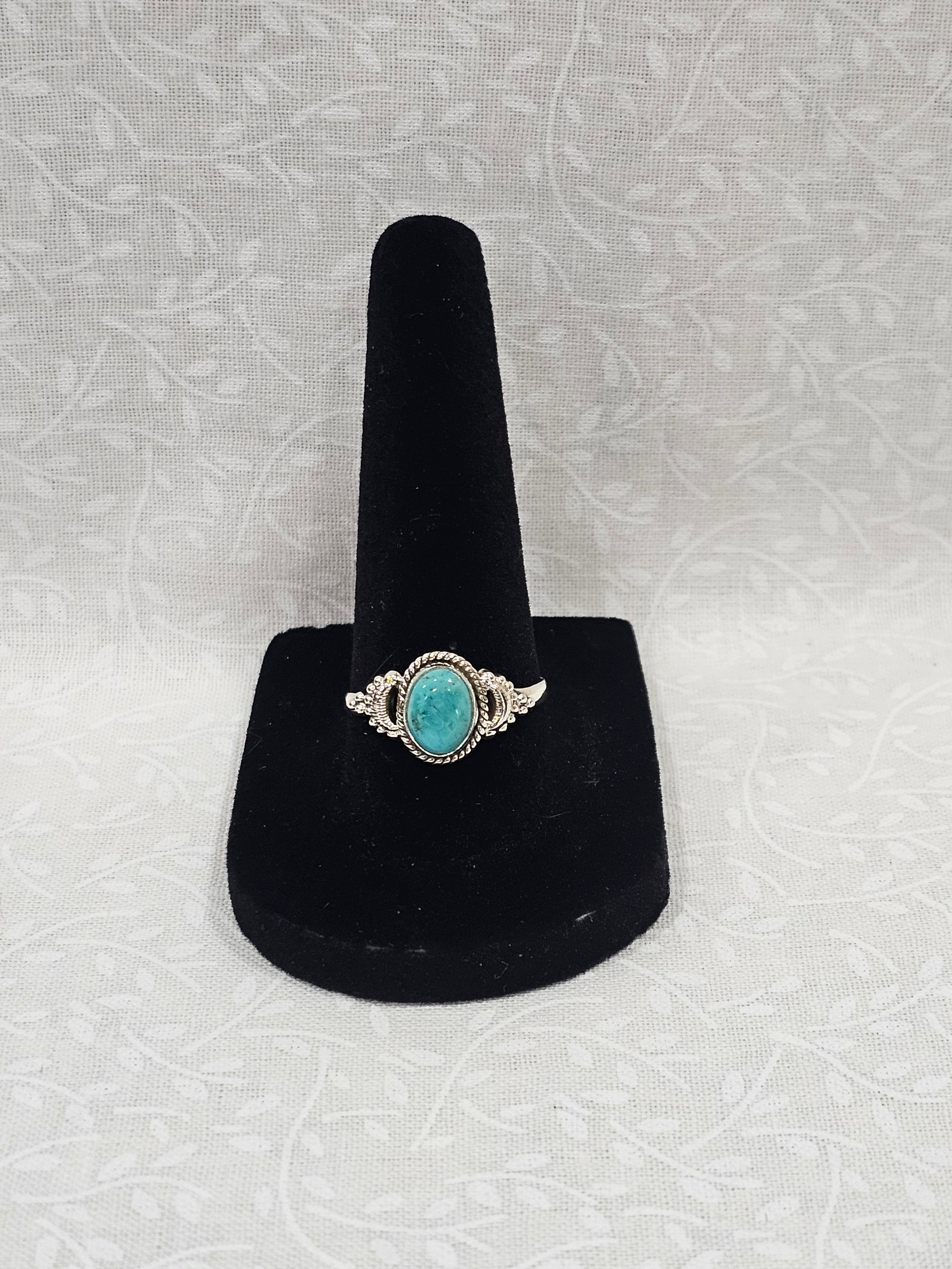 Sterling Silver Classic Turquoise Ring - Size 8.5