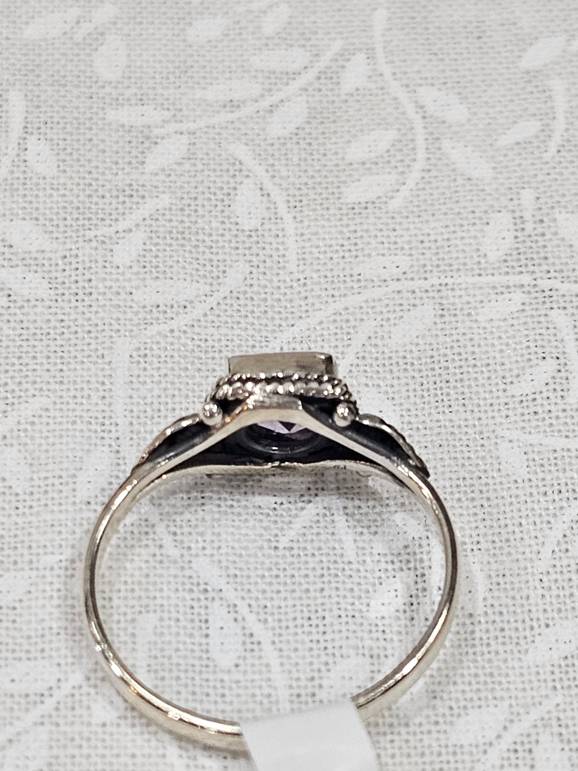 Sterling Silver Amethyst Gemstone Ring 6