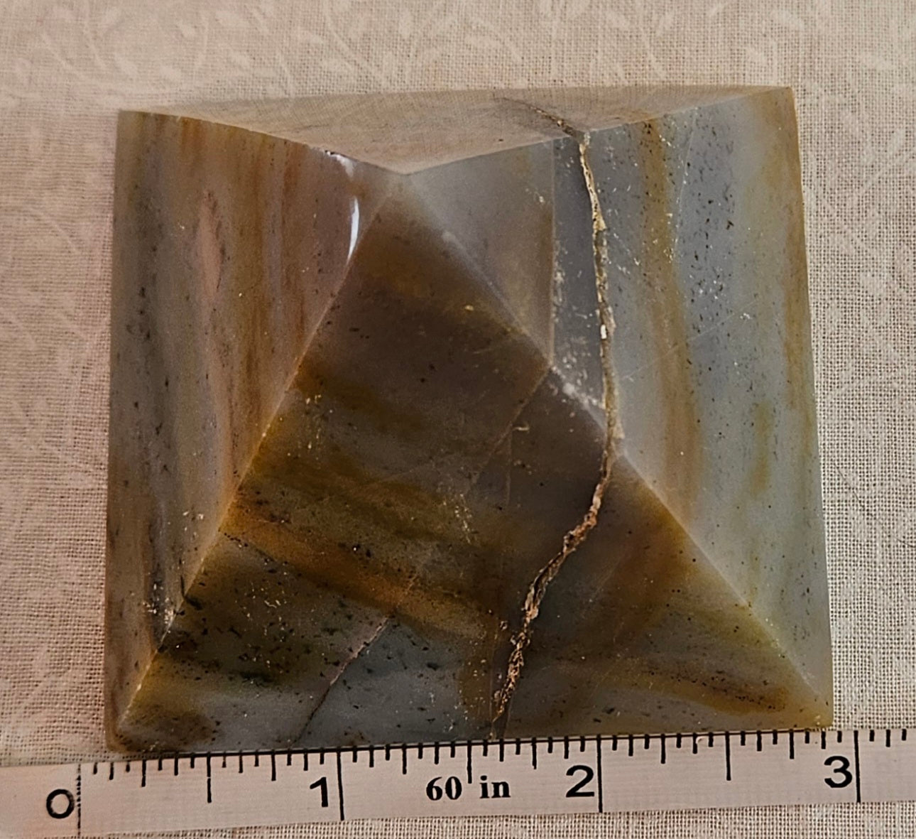 Agate Crystal Pyrimd