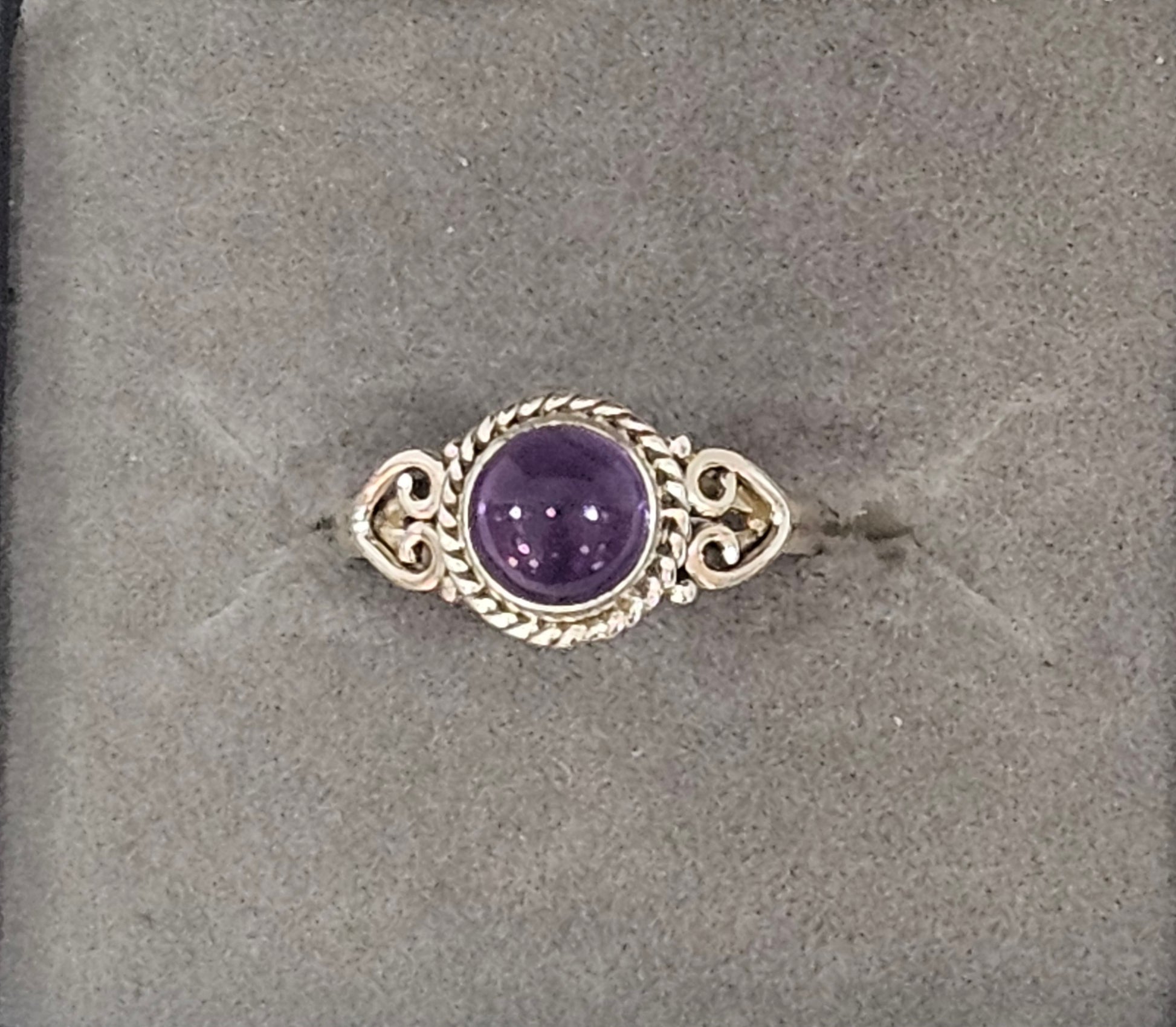Sterling Silver Amethyst Gemstone Ring 7