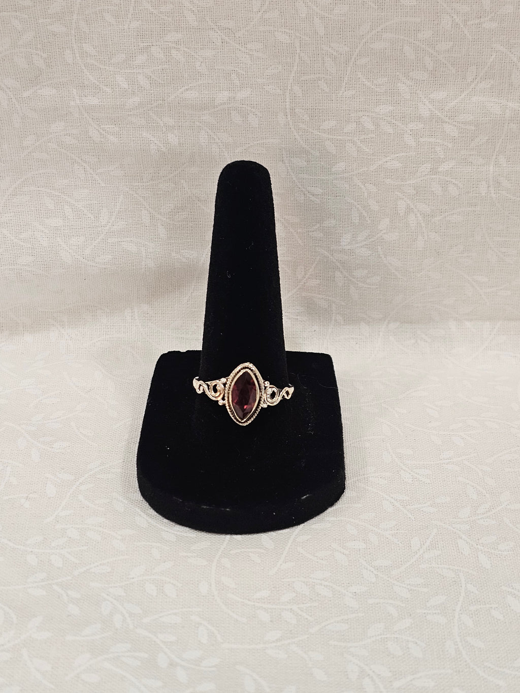 Sterling Silver Garnet Gemstone Ring - Size 9