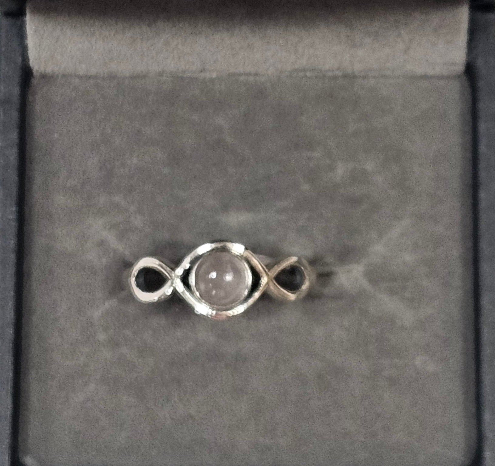 Sterling Silver Moonstone Gemstone Ring - Size 8