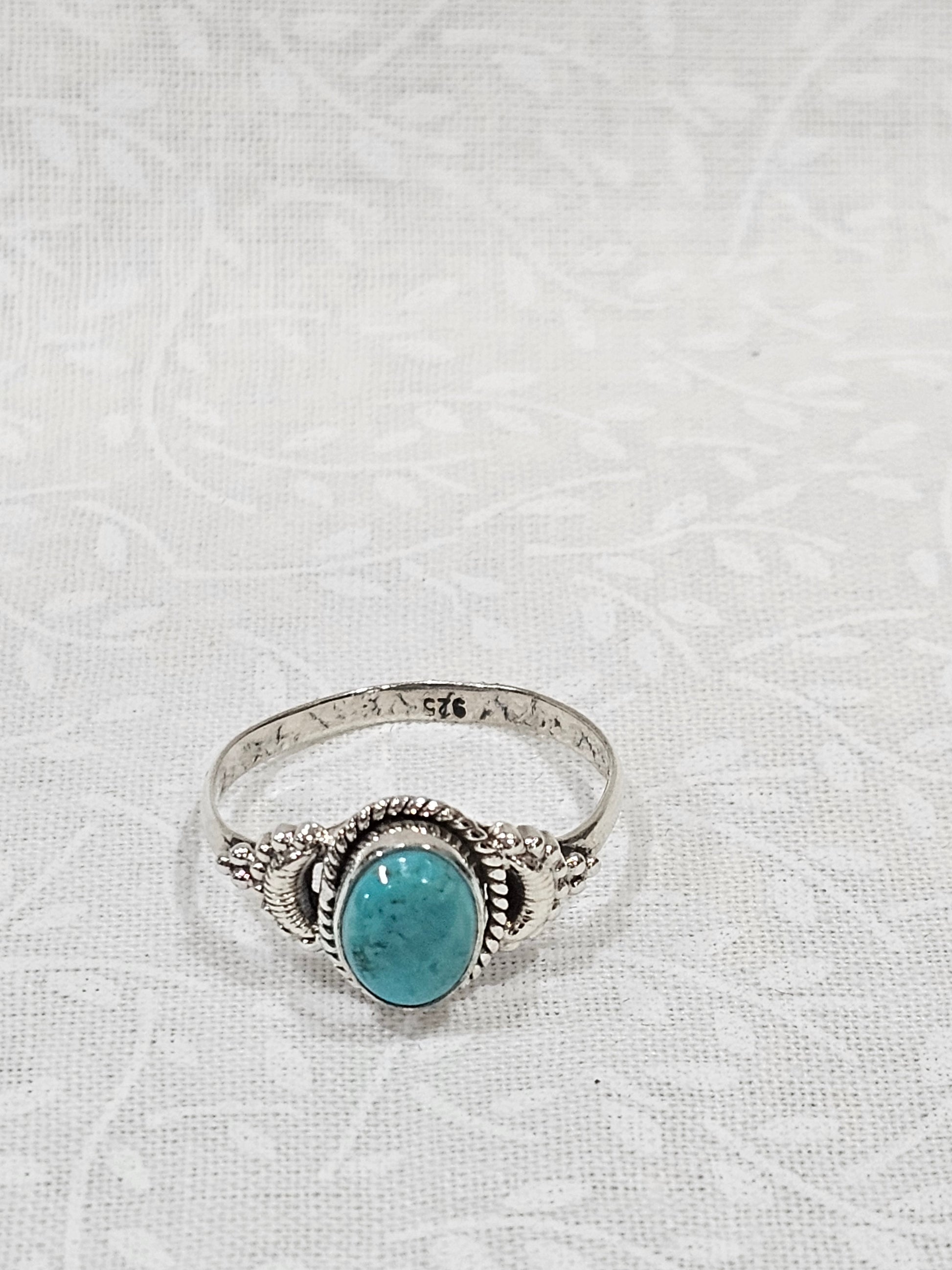 Sterling Silver Classic Turquoise Ring - Size 8.5