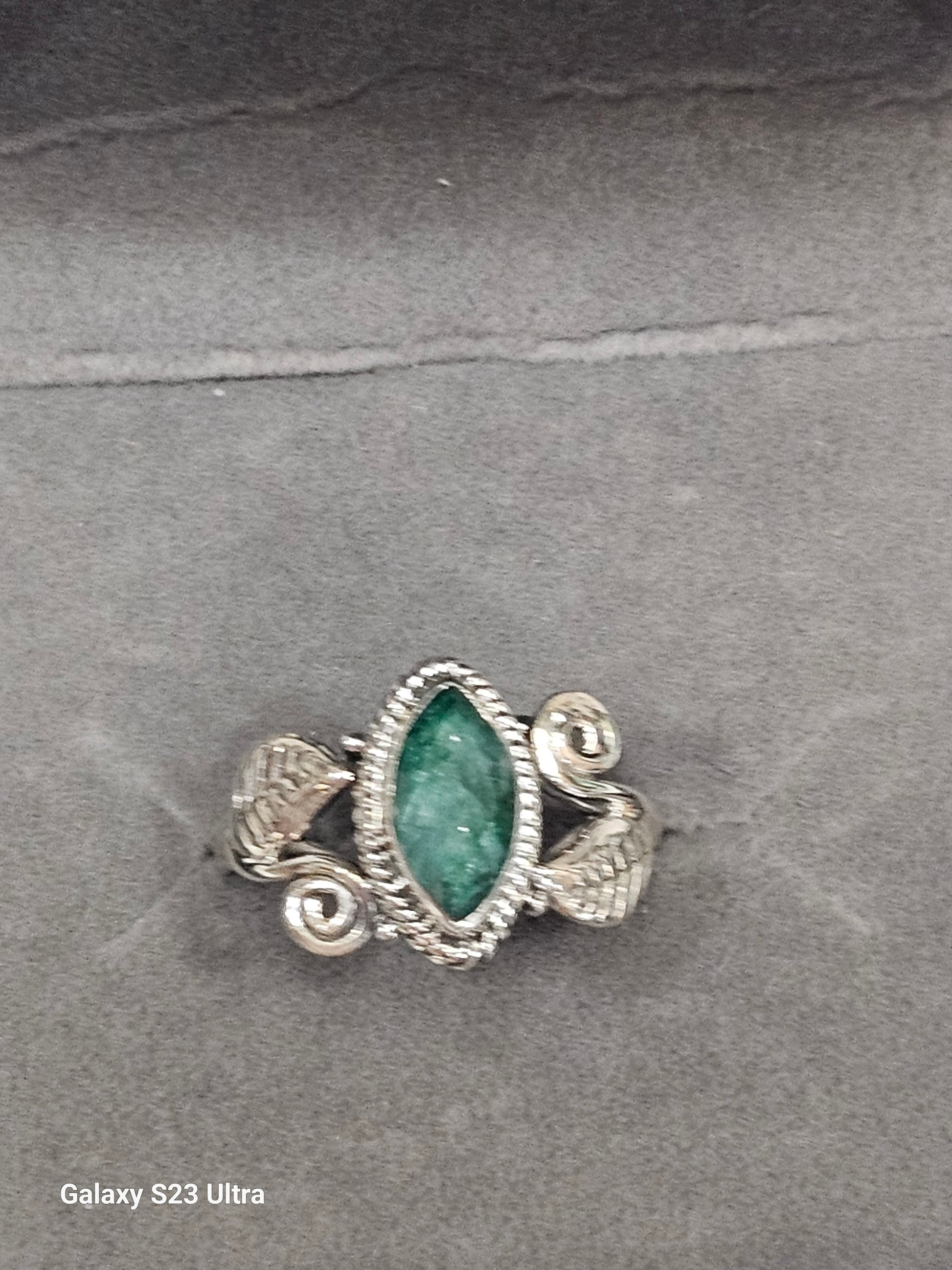 Natural Emerald Sterling Silver Ring Size 7 - Prosperity Stone