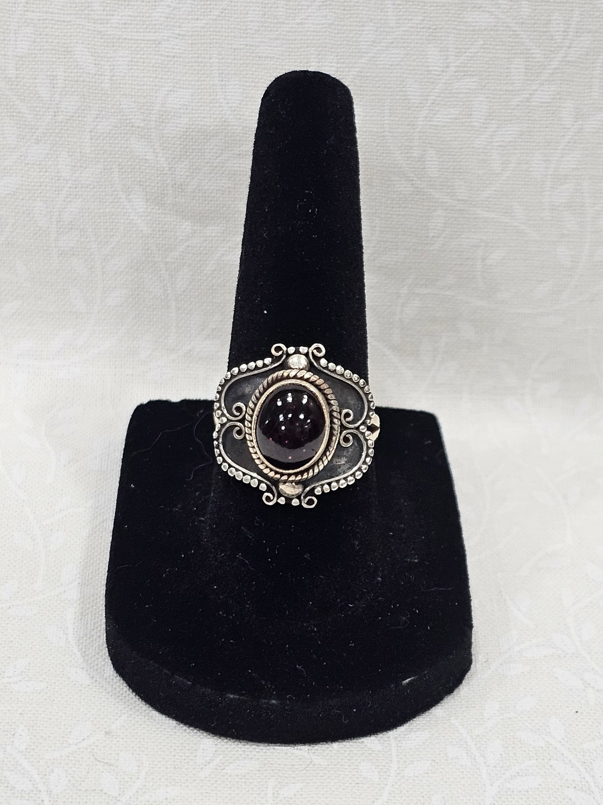 Sterling Silver Garnet Gemstone Ring 6.5
