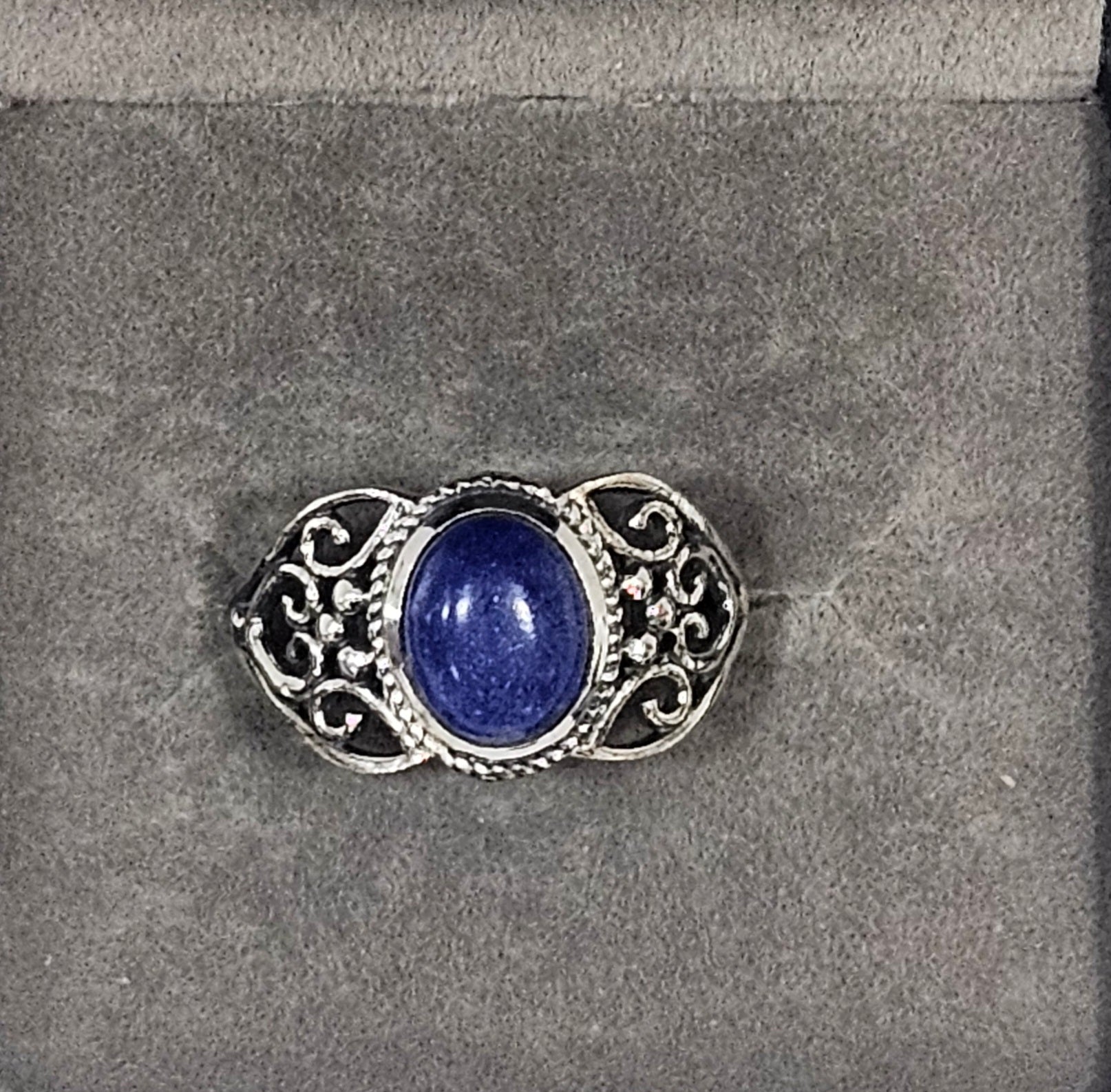Sterling Silver Lapis Lazuli Gemstone Ring - Size 8.5