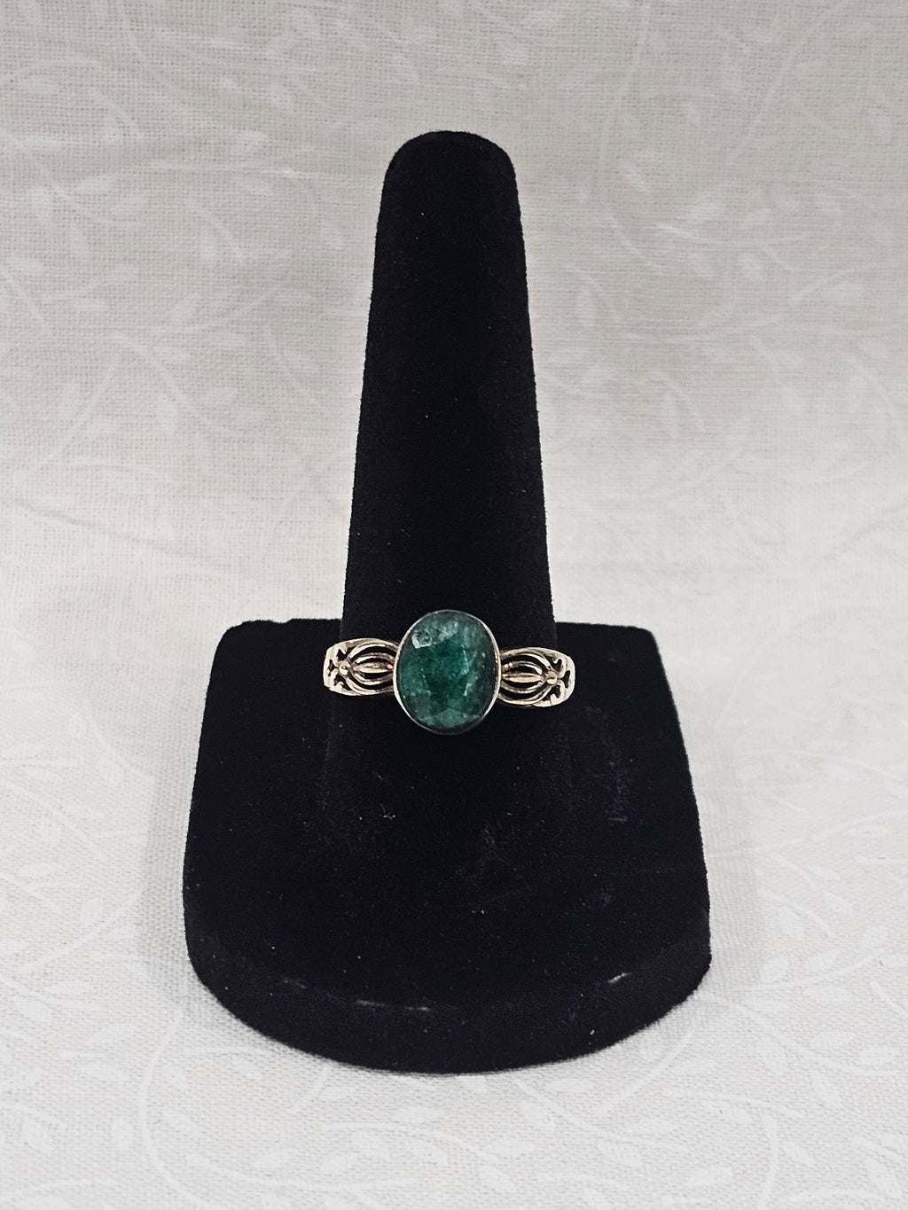 Sterling Silver Classic Emerald Ring - Size 8
