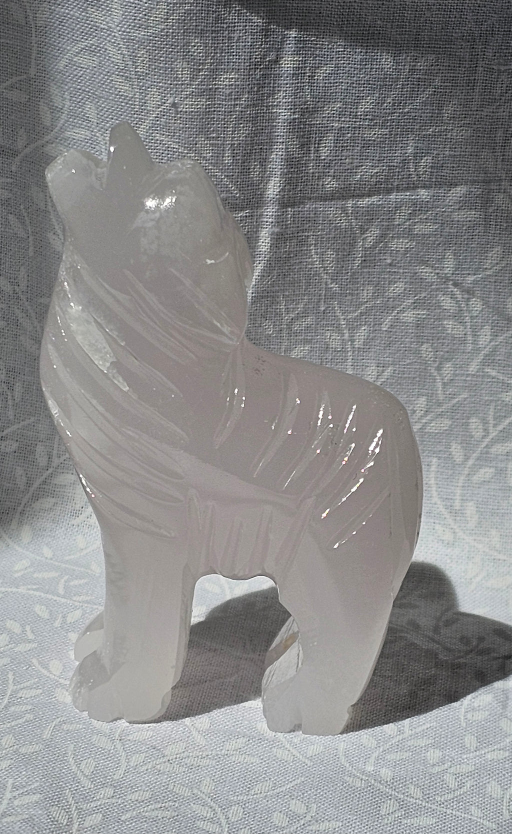 Pink Mangono Crystal Wolf