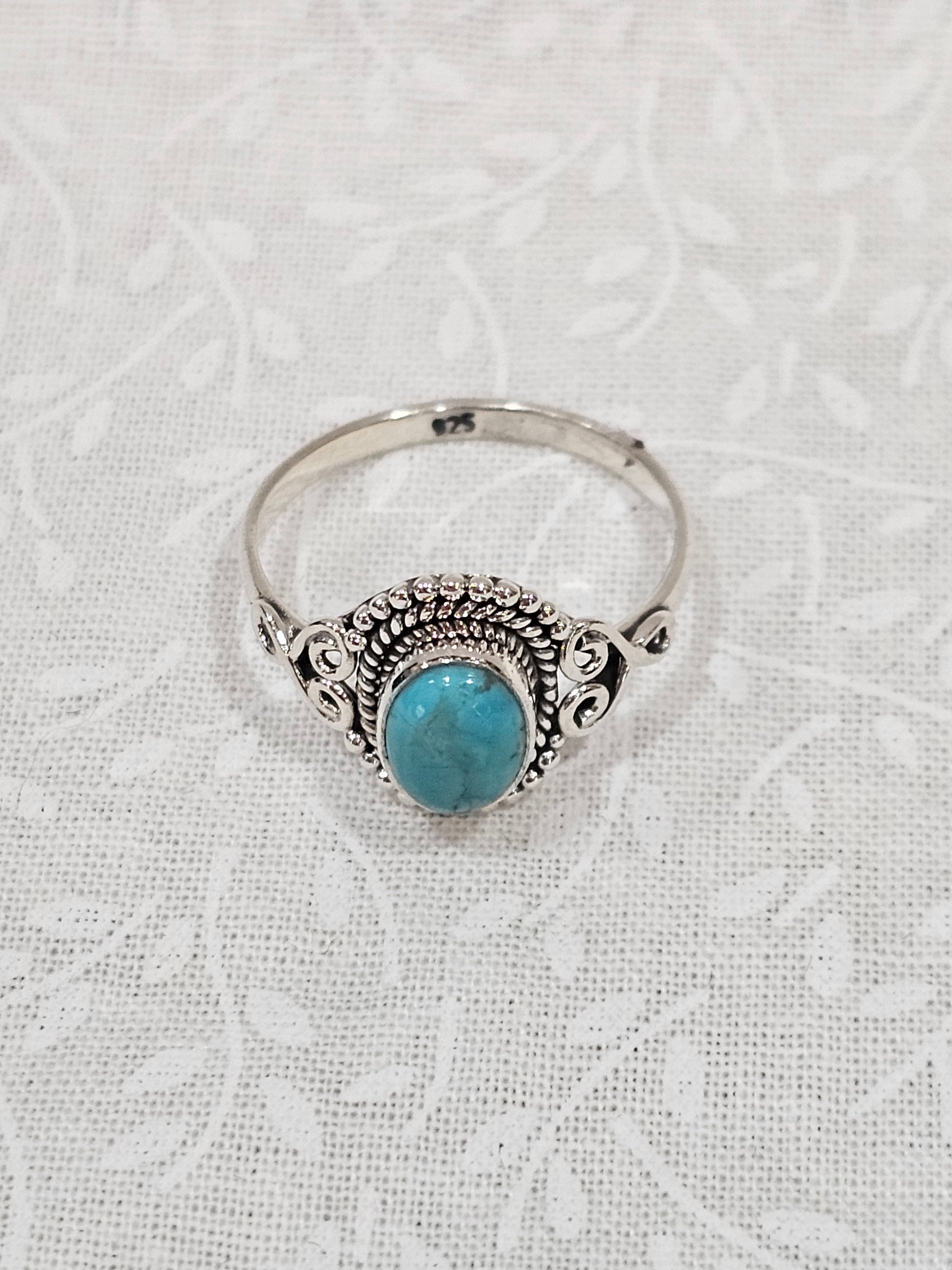 Sterling Silver Turquoise Gemstone Ring Classic Design - Size 8
