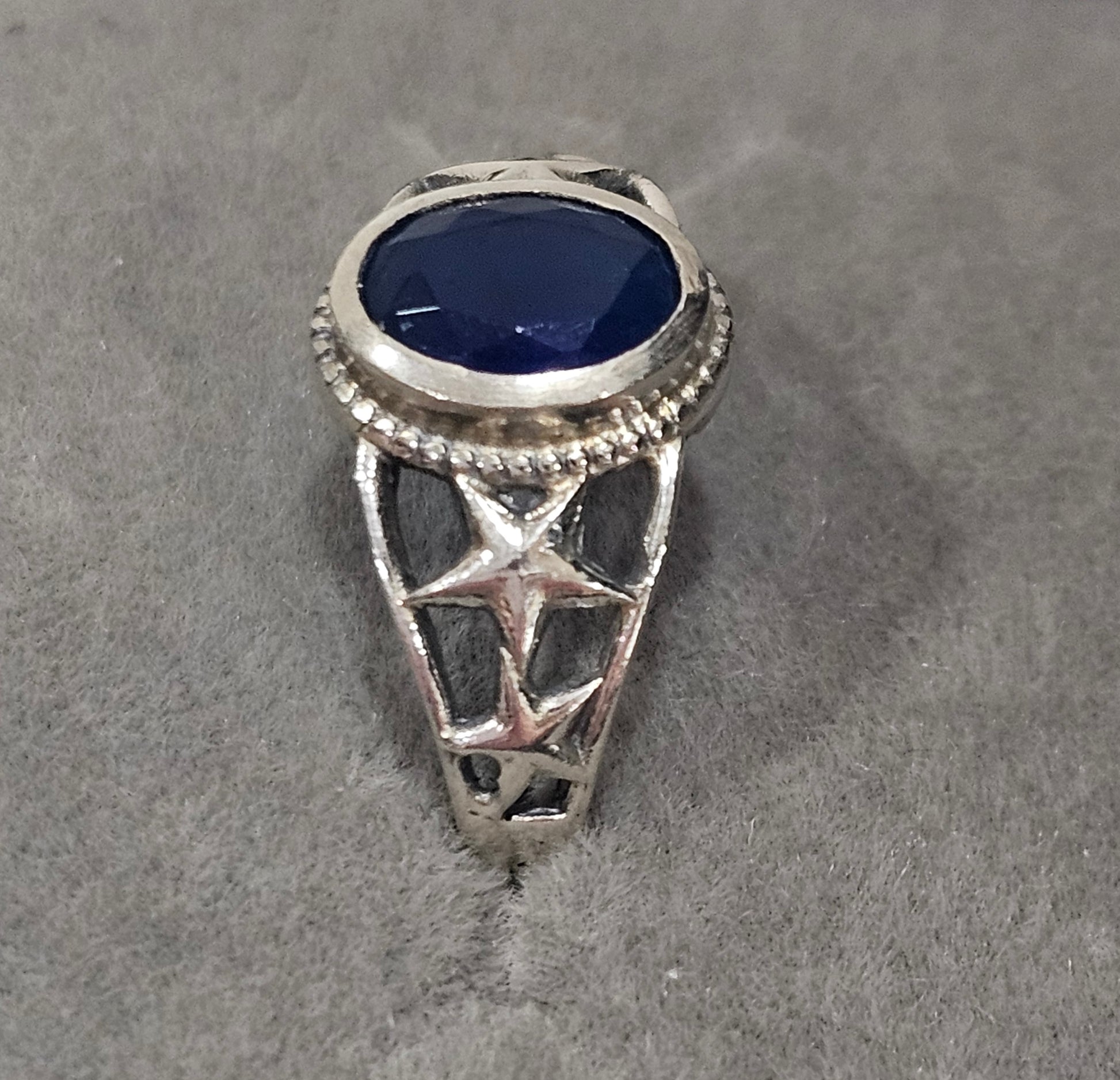 Sterling Silver Sapphire Gemstone Ring - Size 6