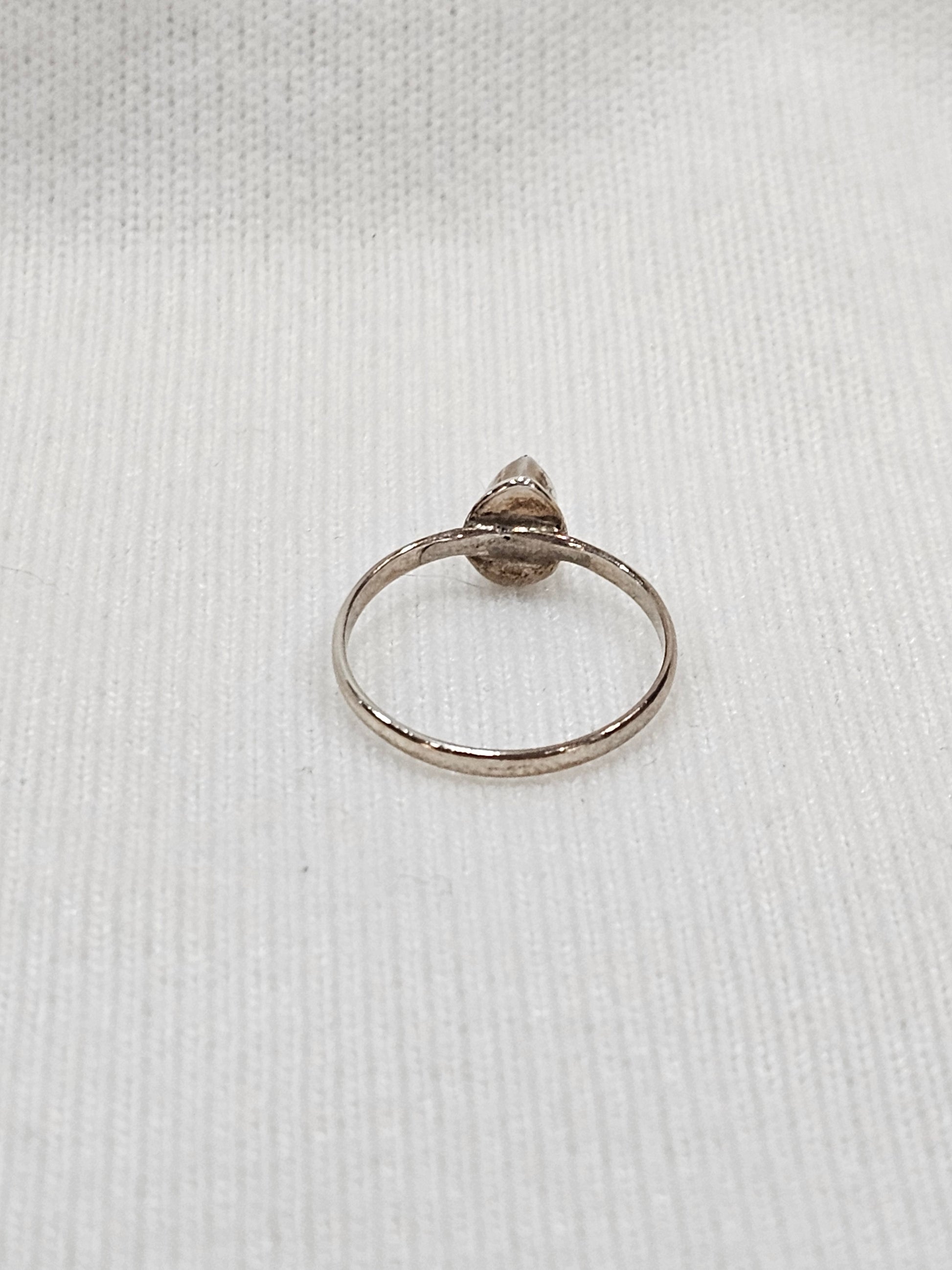 Peridot Gemstone Sterling Silver Ring - Size 5
