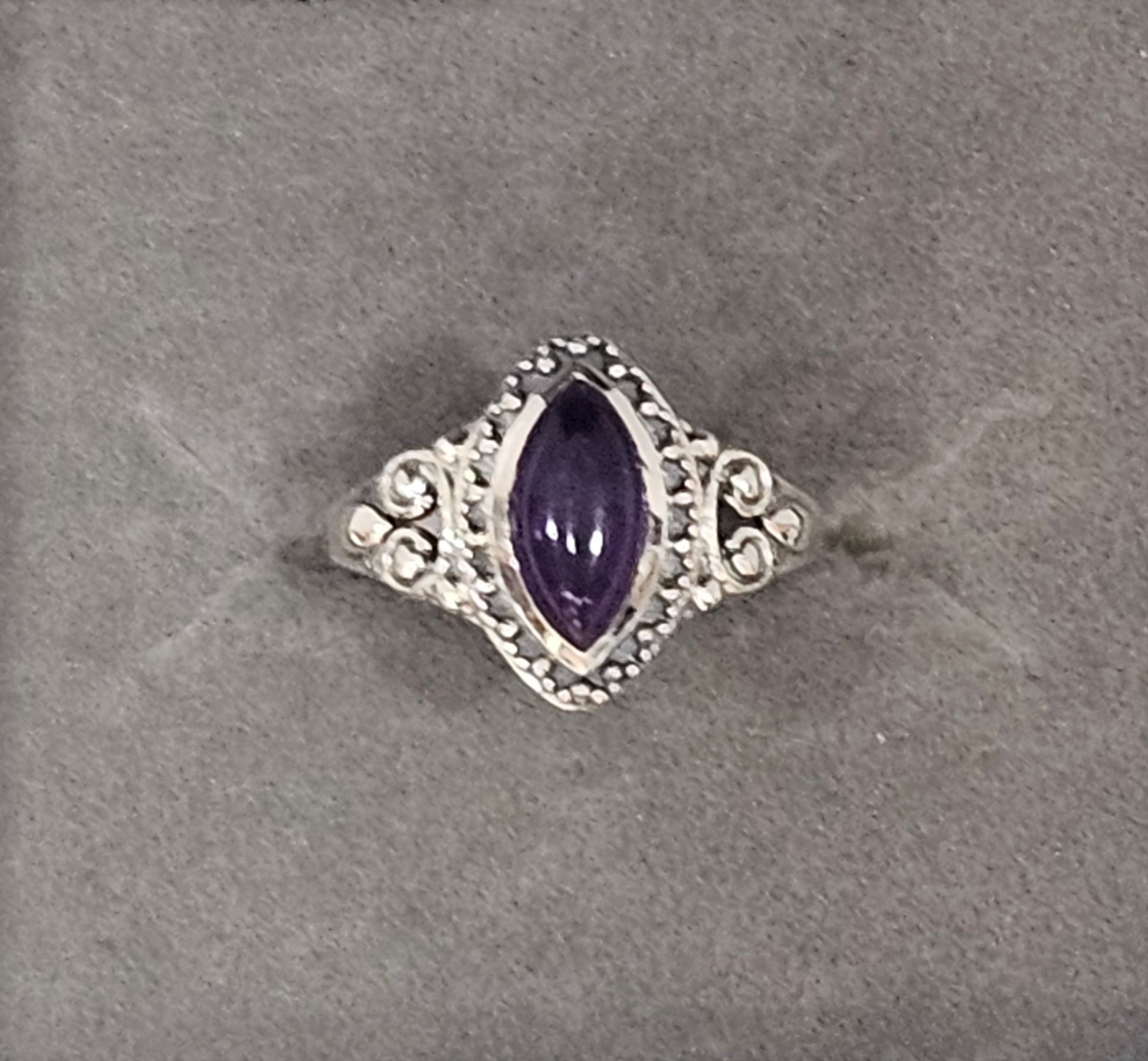 Sterling Silver Amethyst Gemstone Ring 7