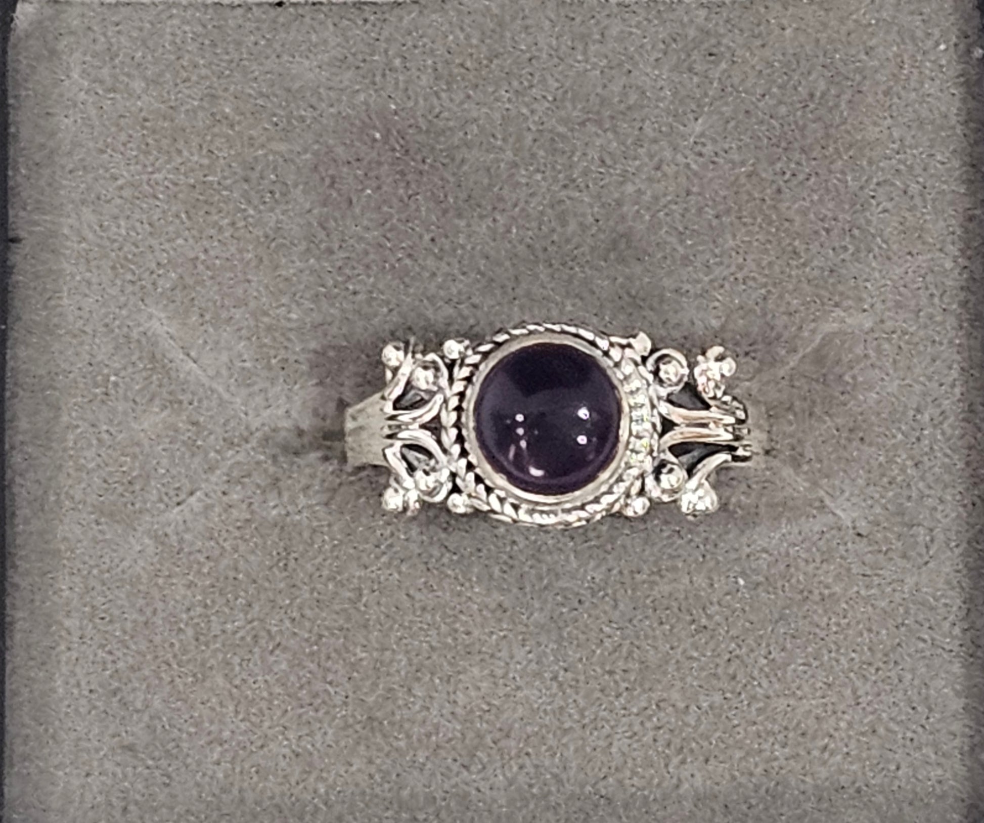 Sterling Silver Amethyst Gemstone Ring 7