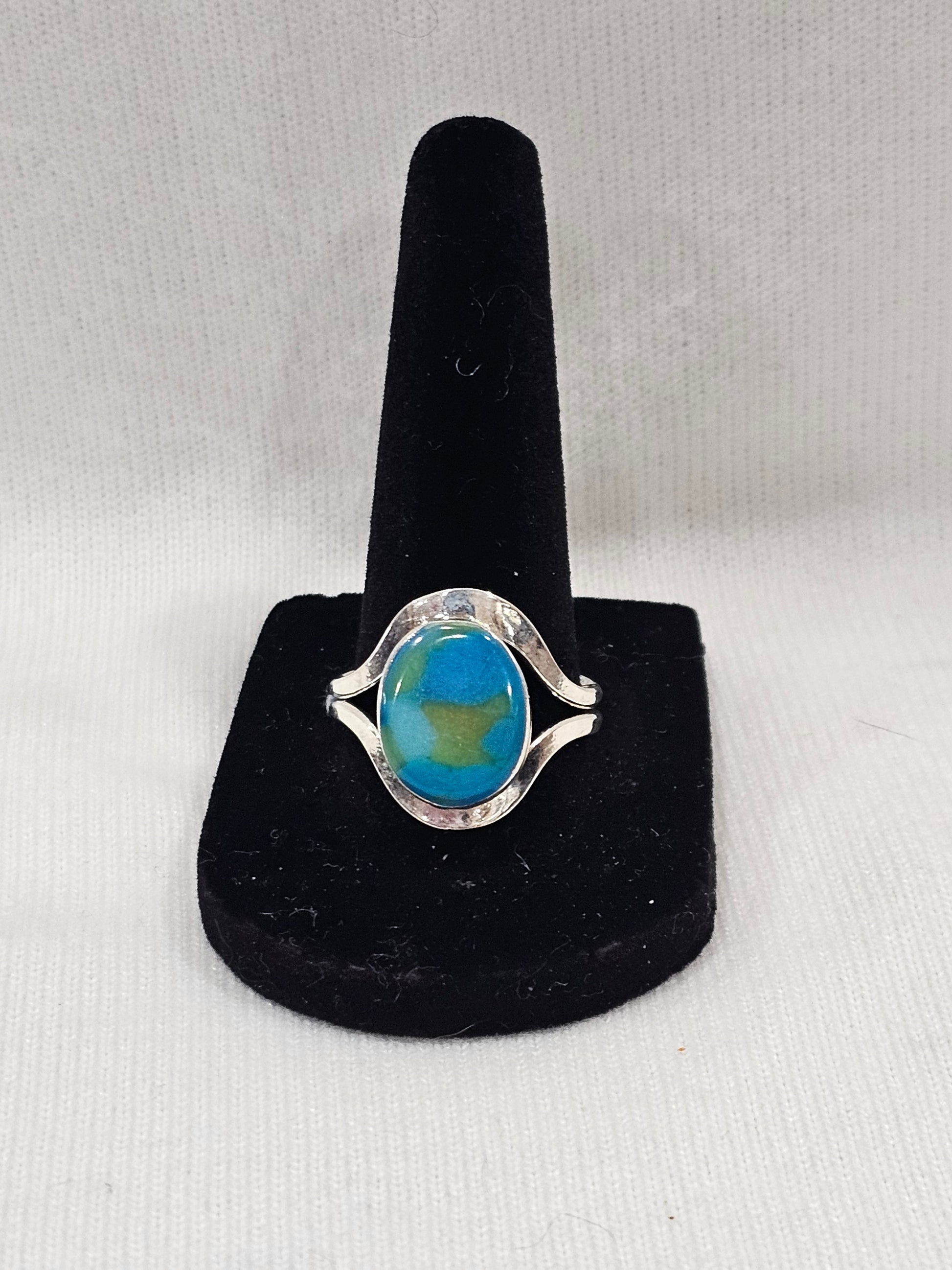 Turquoise Oval Stone Sterling Silver Ring – Size 9