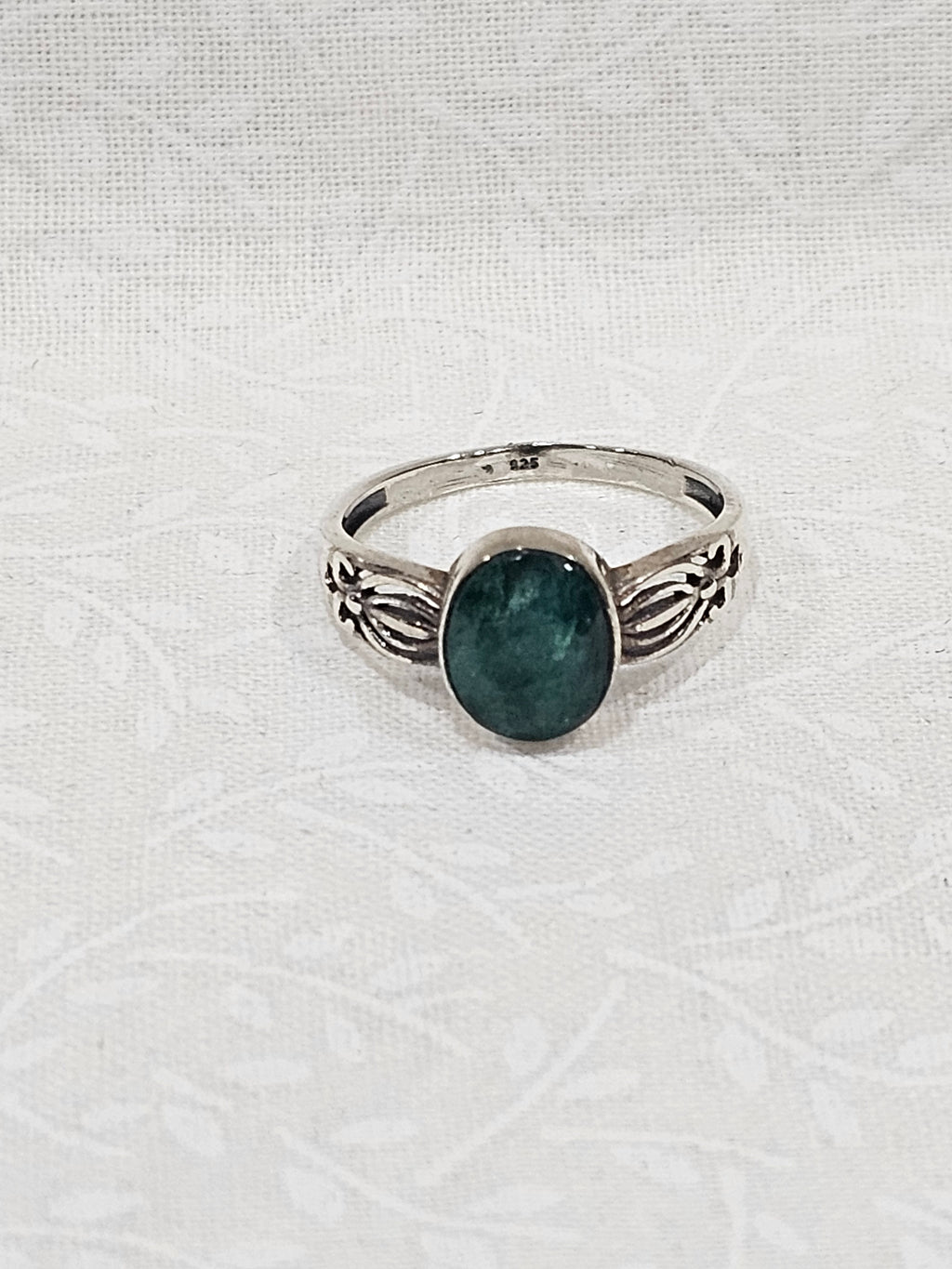 Sterling Silver Classic Emerald Ring - Size 8