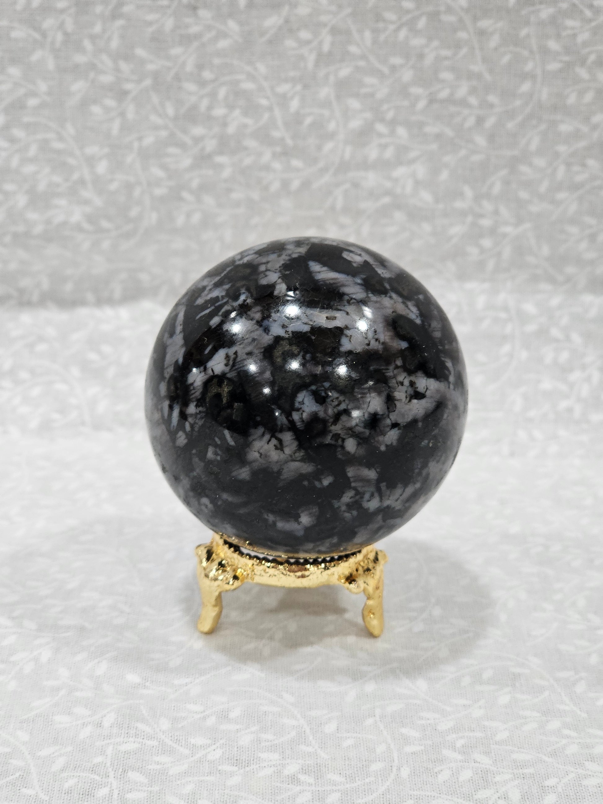 Yooperlite Crystal Sphere Uvactive
