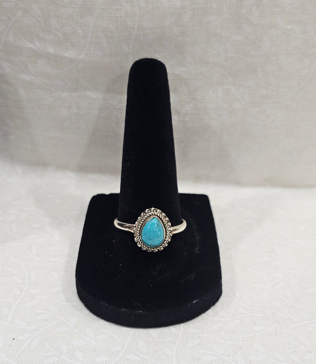 Sterling Silver Blue Turquoise Gemstone Ring - Size 9