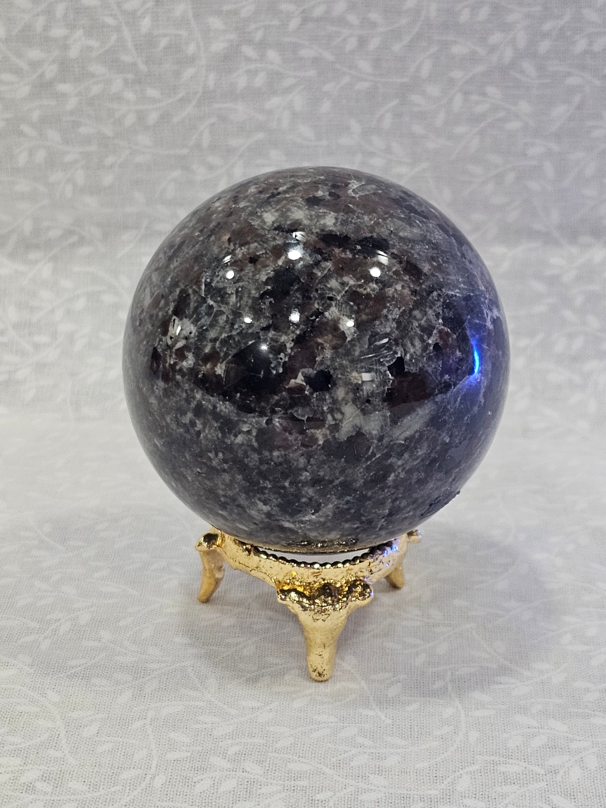 Yooperlite Crystal Sphere Uvactive