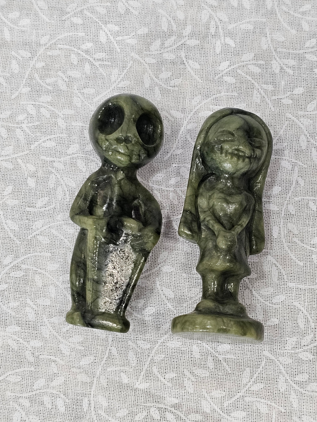 Serpentine Crystal Skully & Sally Nightmare Before Christmas