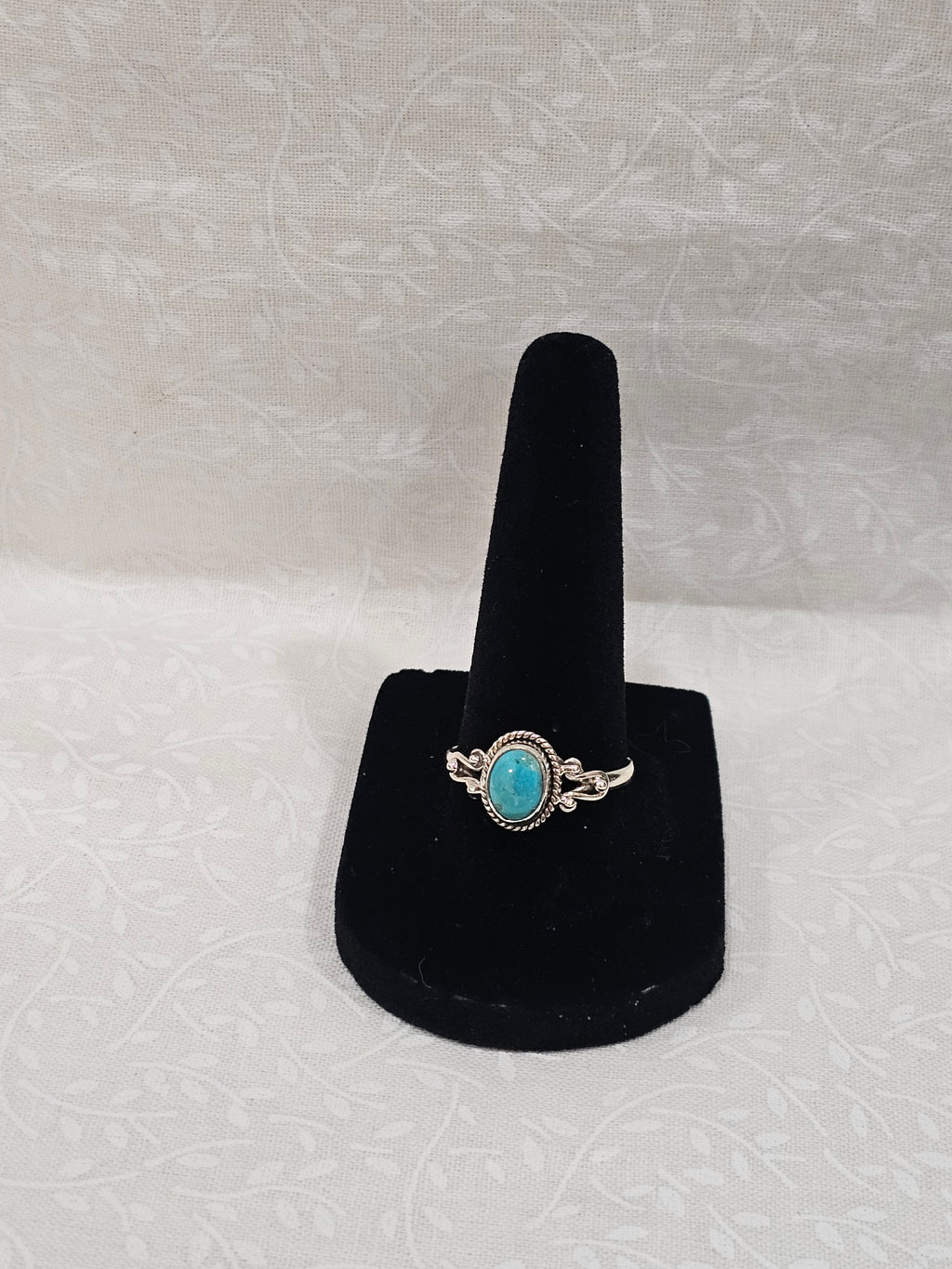 Sterling Silver Turquoise Gemstone Ring - Size 9