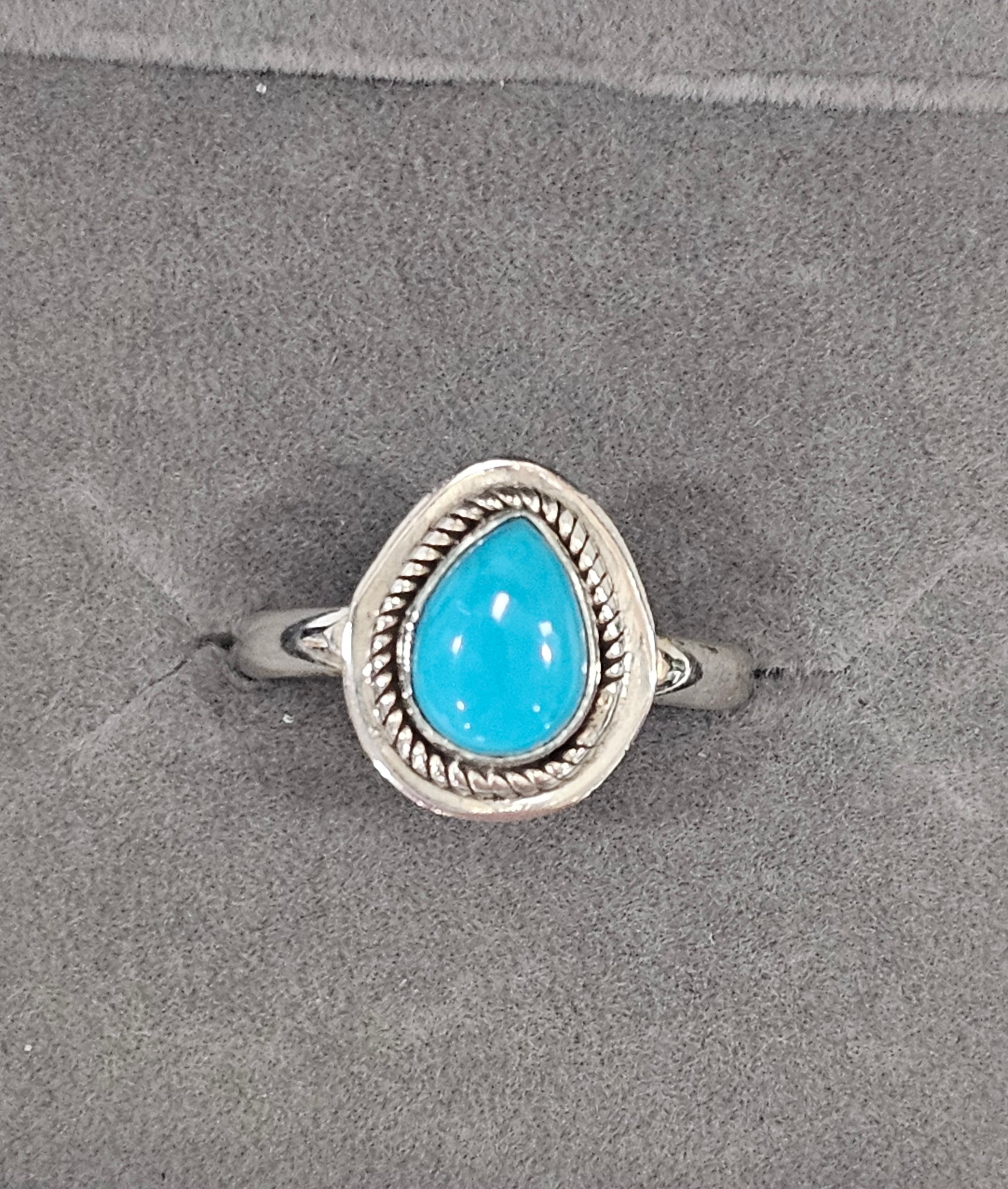 Sterling Silver Turquoise Gemstone Ring - Size 6