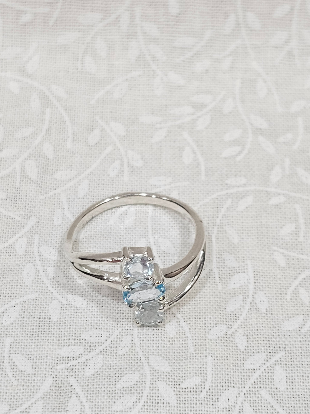 Sterling Silver Blue & White Topaz Ring - Size 8
