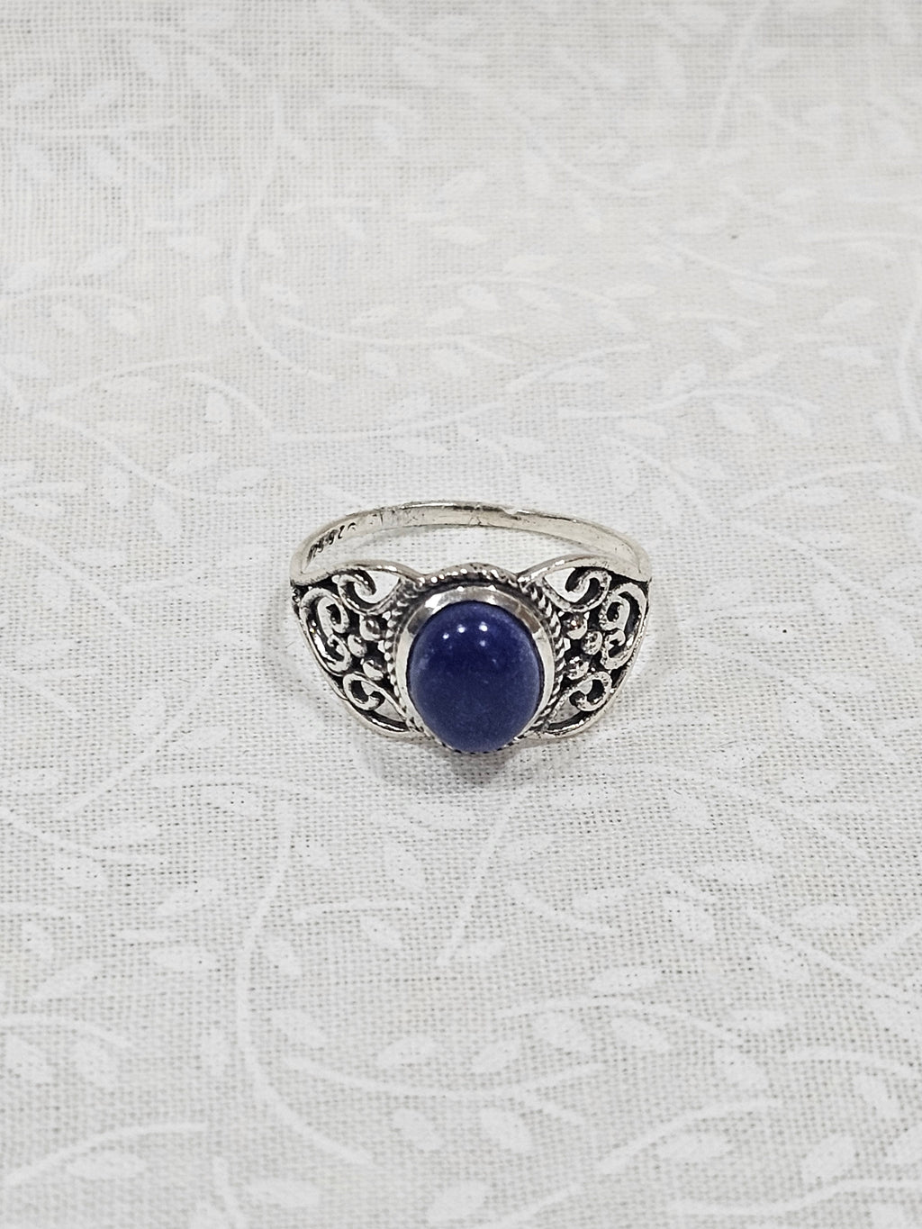 Sterling Silver Lapis Lazuli Gemstone Ring - Size 8.5