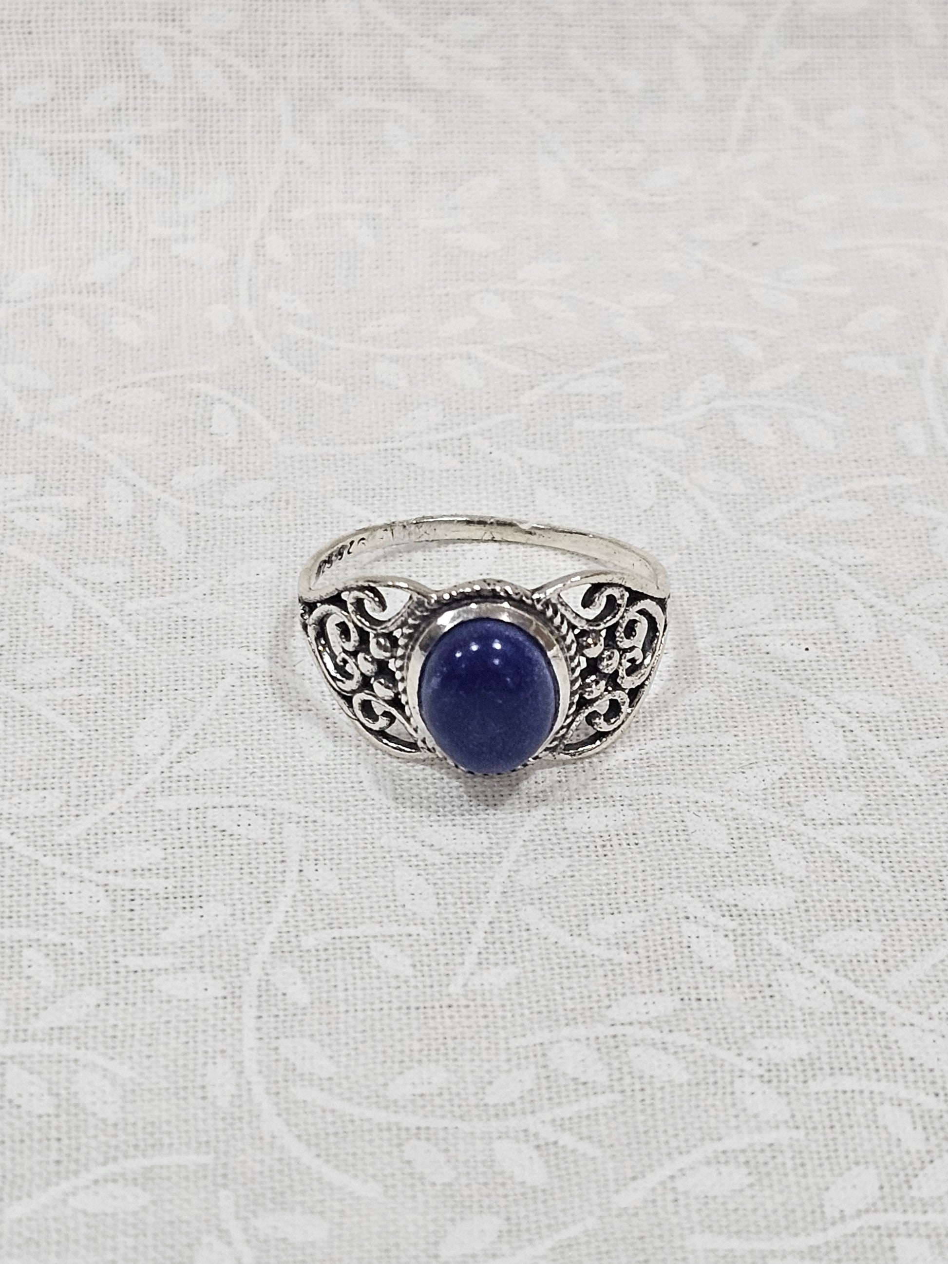 Sterling Silver Lapis Lazuli Gemstone Ring - Size 8.5