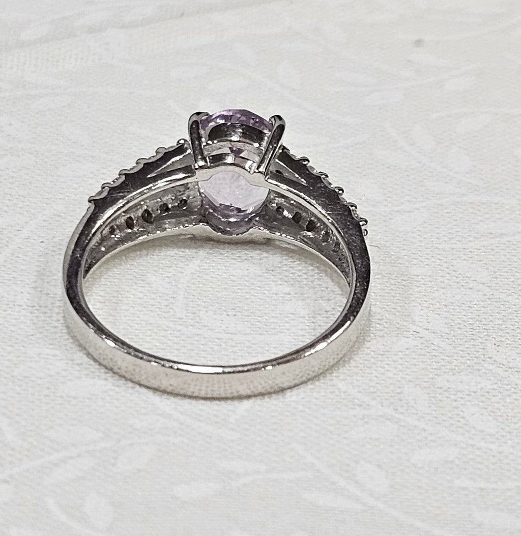 Sterling Silver Amethyst Gemstone Ring - Size 8