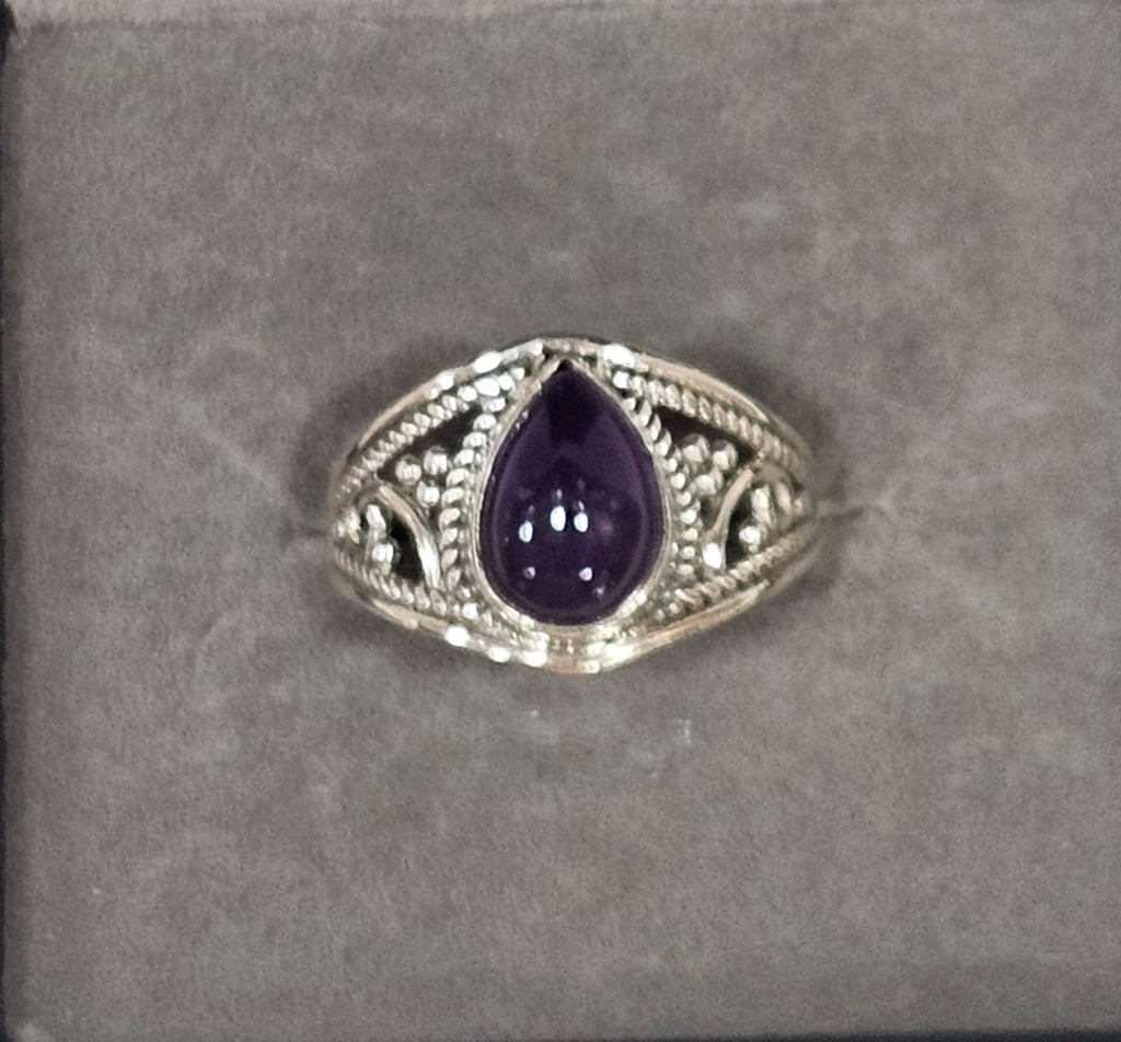 Sterling Silver Classic Amethyst Ring Elegant Design - Size 8