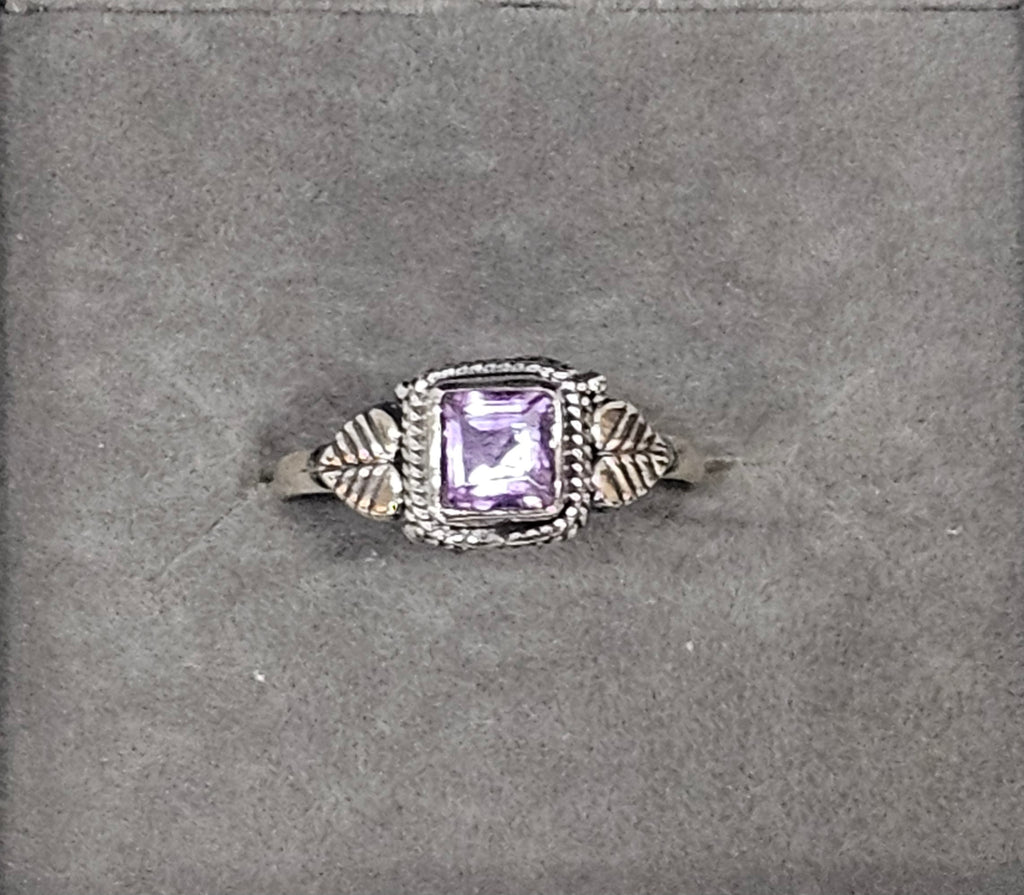 Sterling Silver Amethyst Gemstone Ring 6