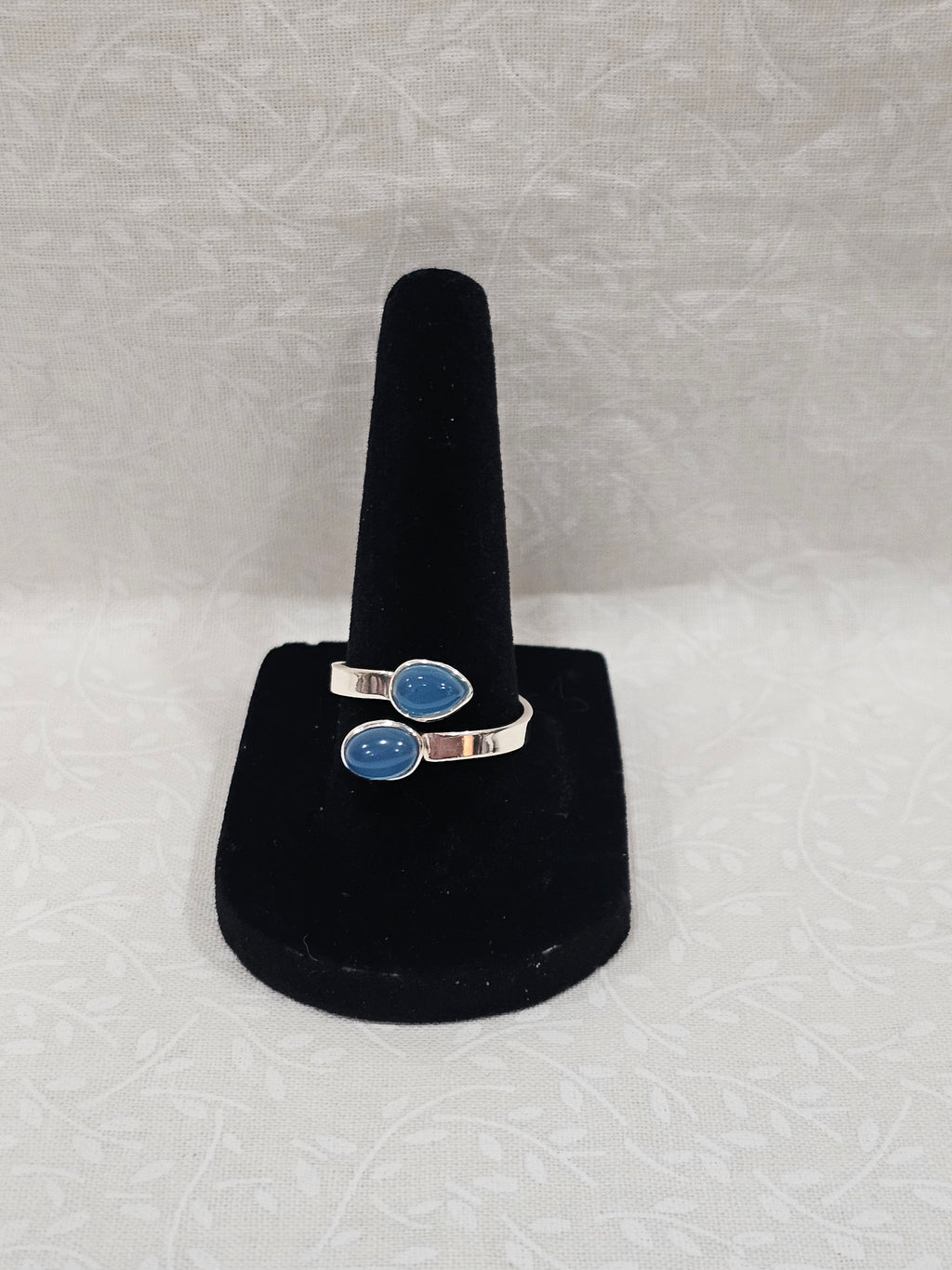 Sterling Silver Blue Chalcedony Gemstone Ring - Size 9