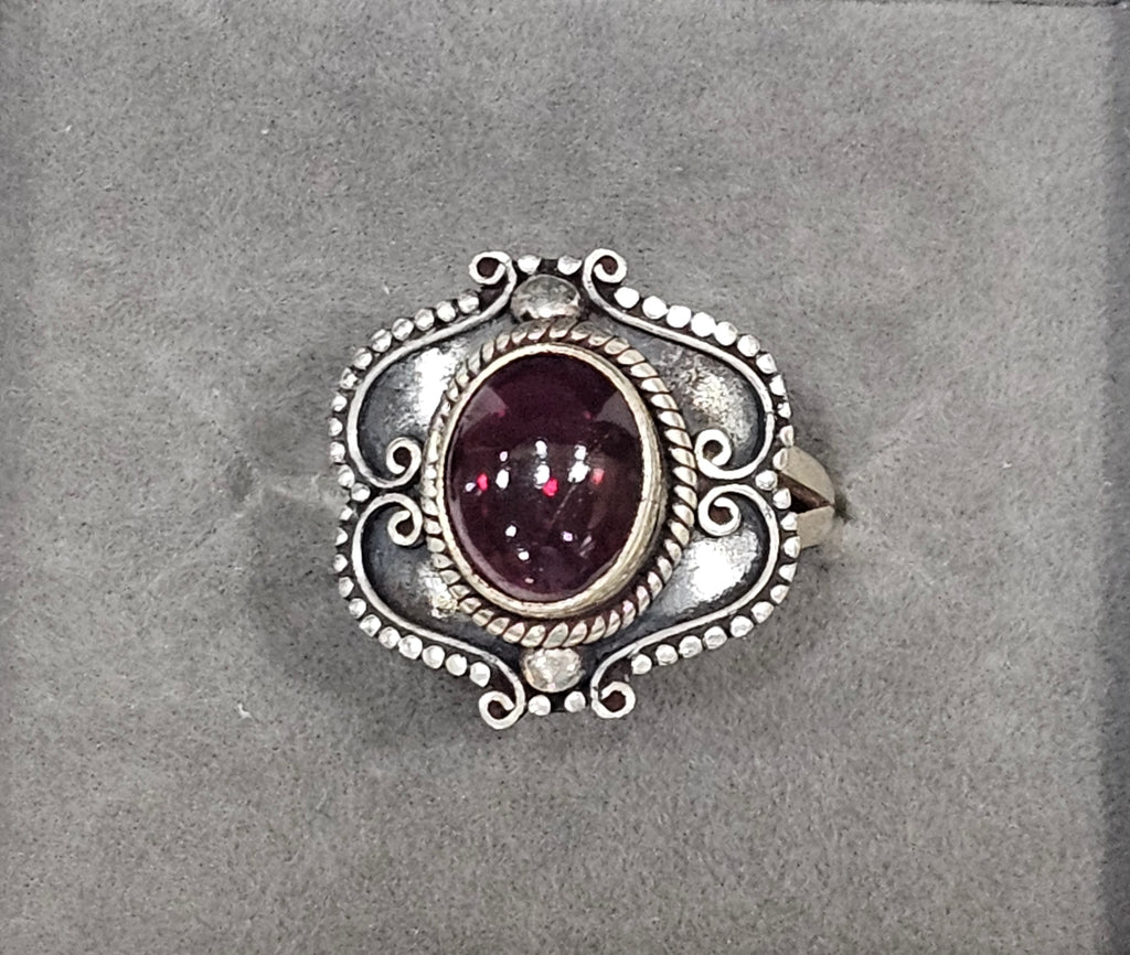 Sterling Silver Garnet Gemstone Ring 6.5