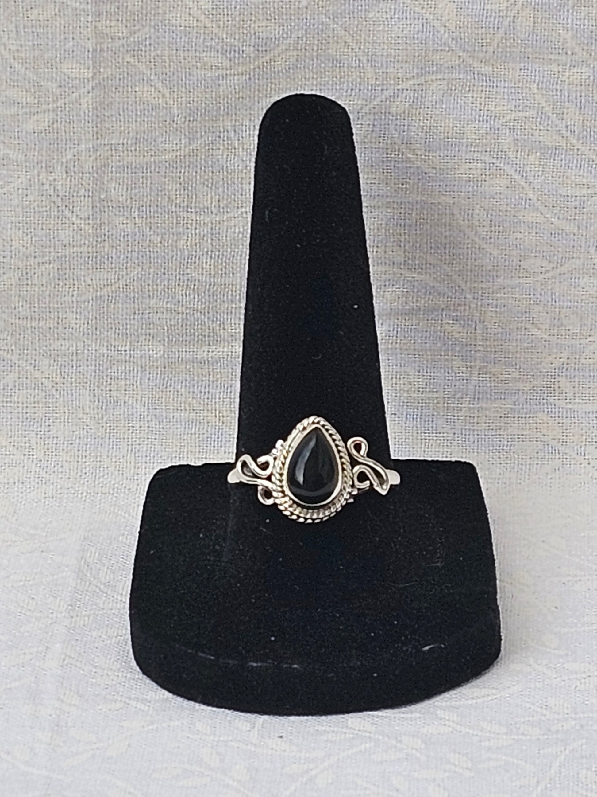 Sterling Silver Black Onyx Gemstone Ring - Size 8