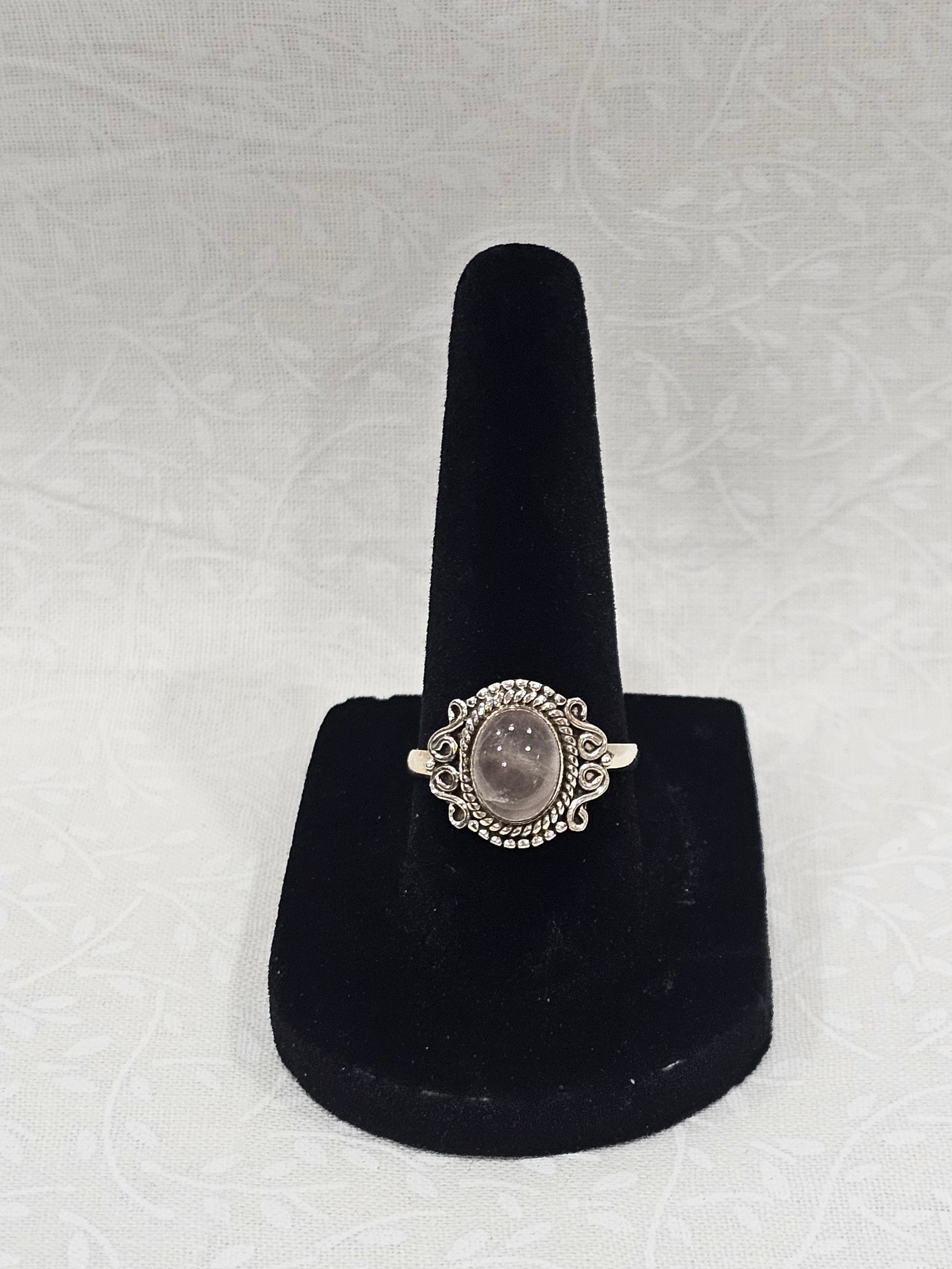 Sterling Silver Amethyst Gemstone Ring - Size 8