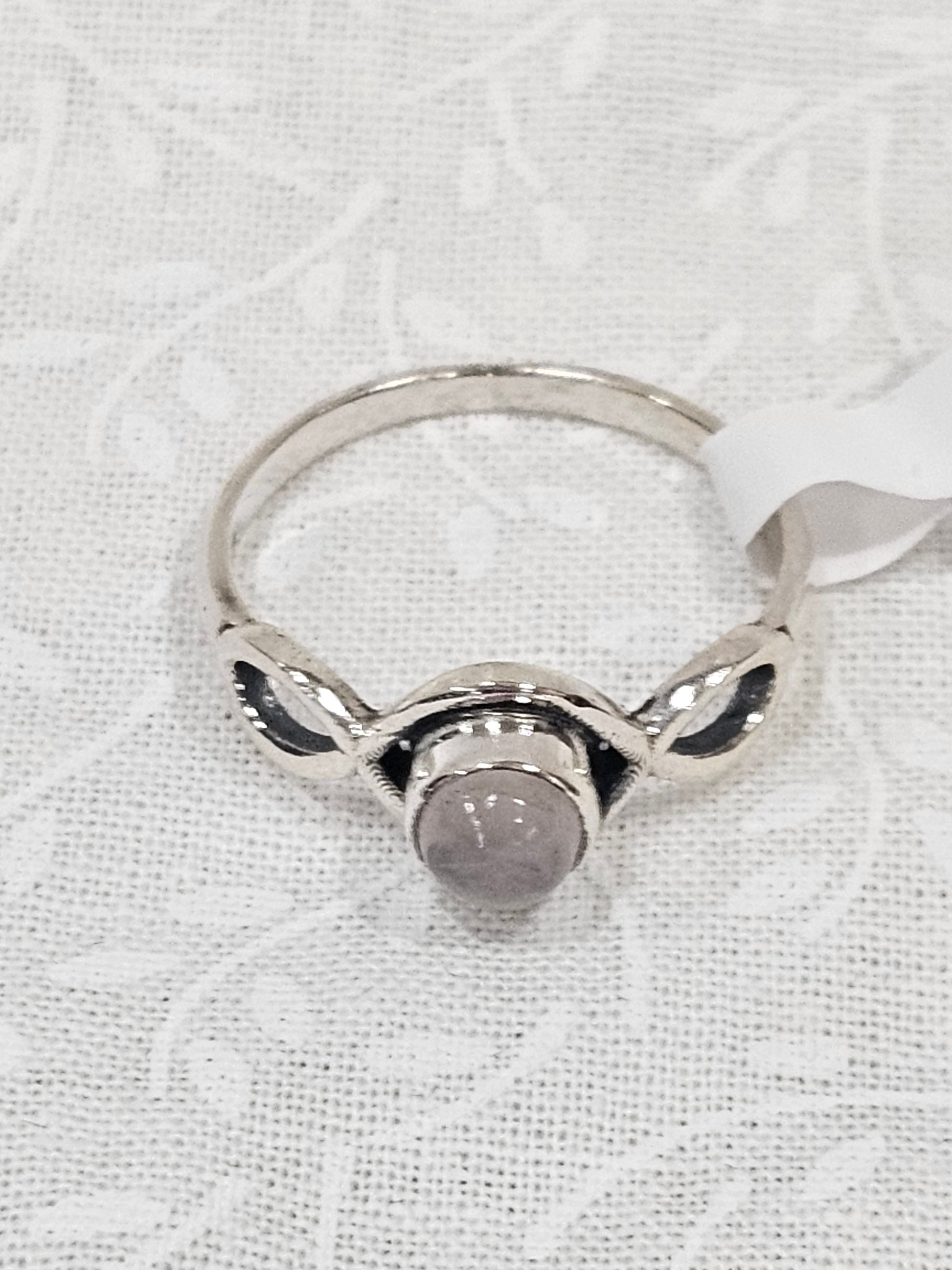 Sterling Silver Moonstone Gemstone Ring - Size 8