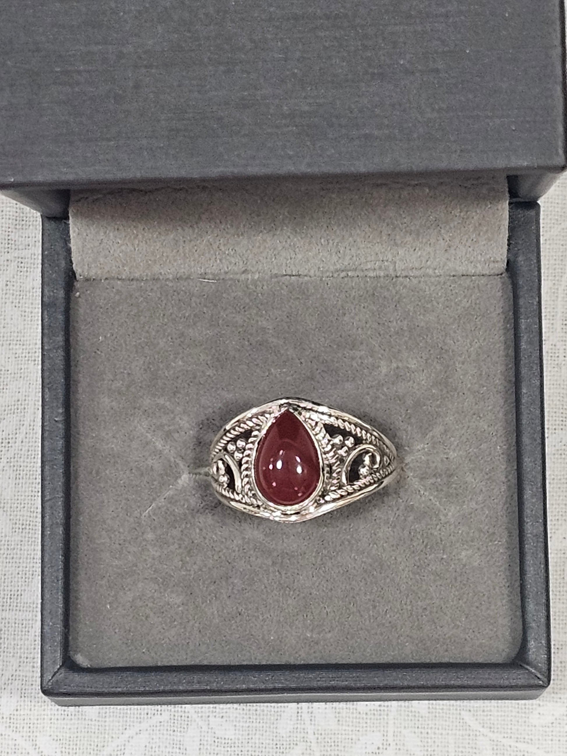 Sterling Silver Garnet Gemstone Ring - Size 8