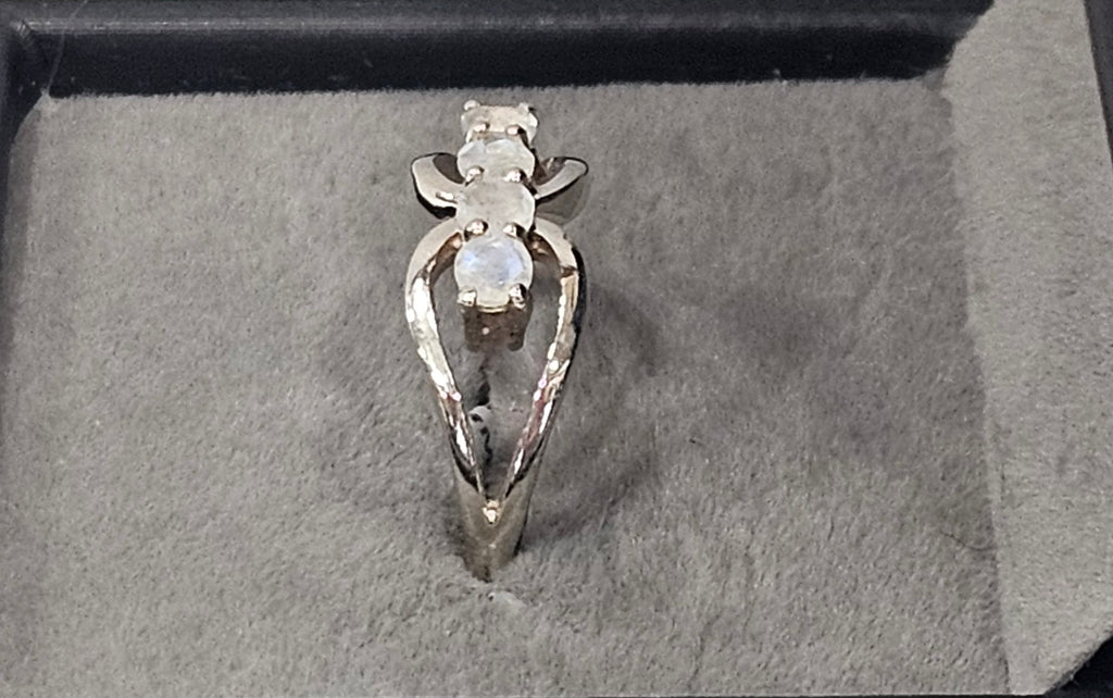 Sterling Silver Moonstone Gemstone Ring Lunar Energy - Size 7