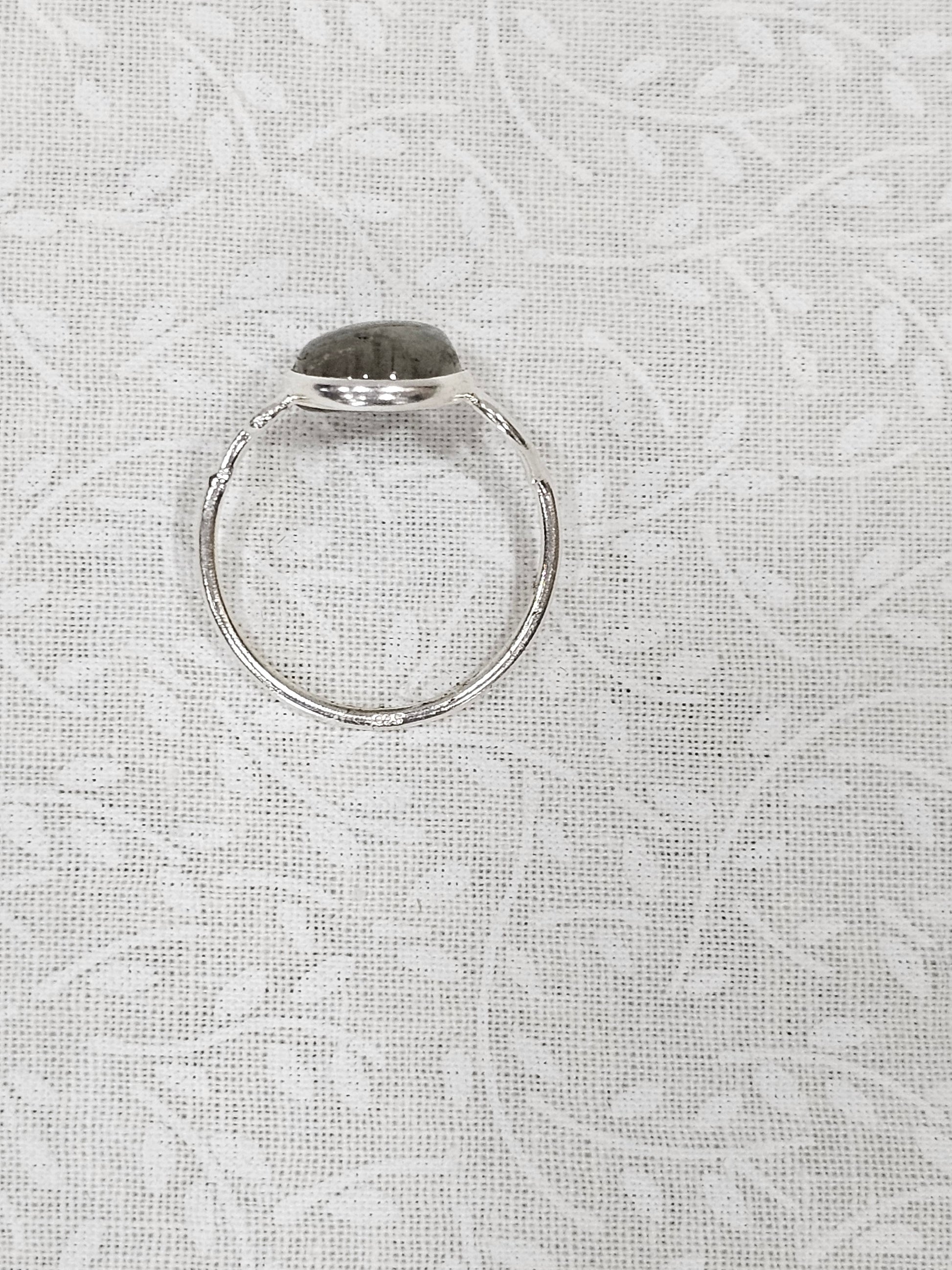 Sterling Silver Labradorite Gemstone Ring - Size 8.5