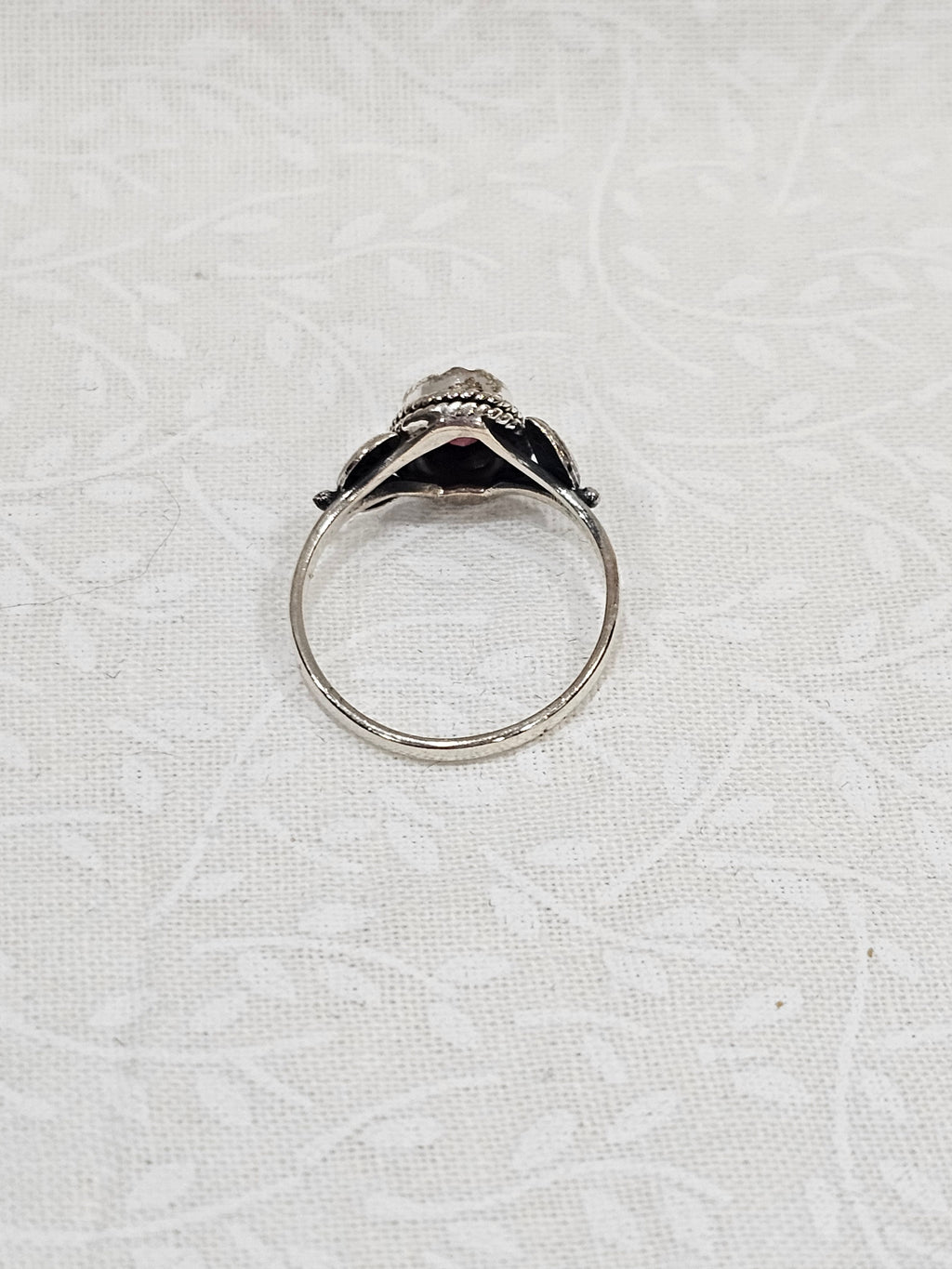 Sterling Silver Garnet Gemstone Ring - Size 5