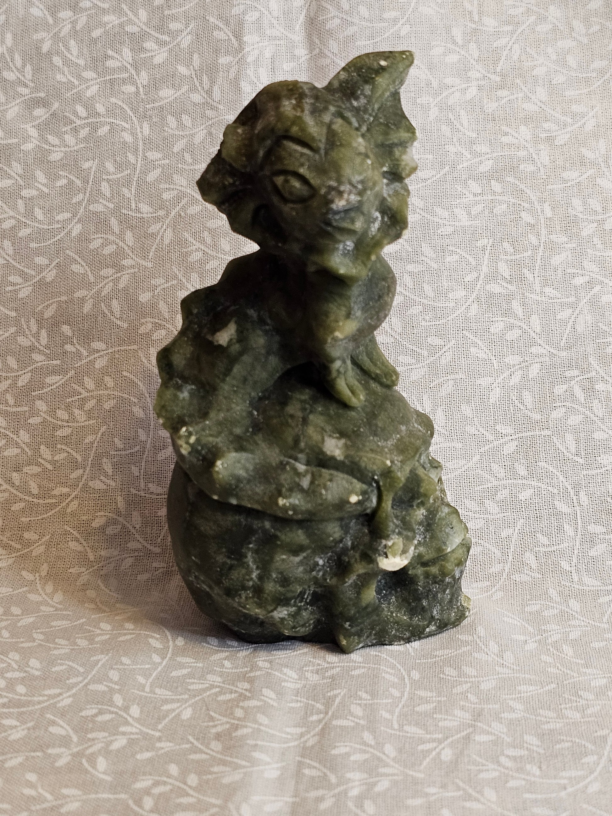 Jade Skull & Dragon Crystal Figurine